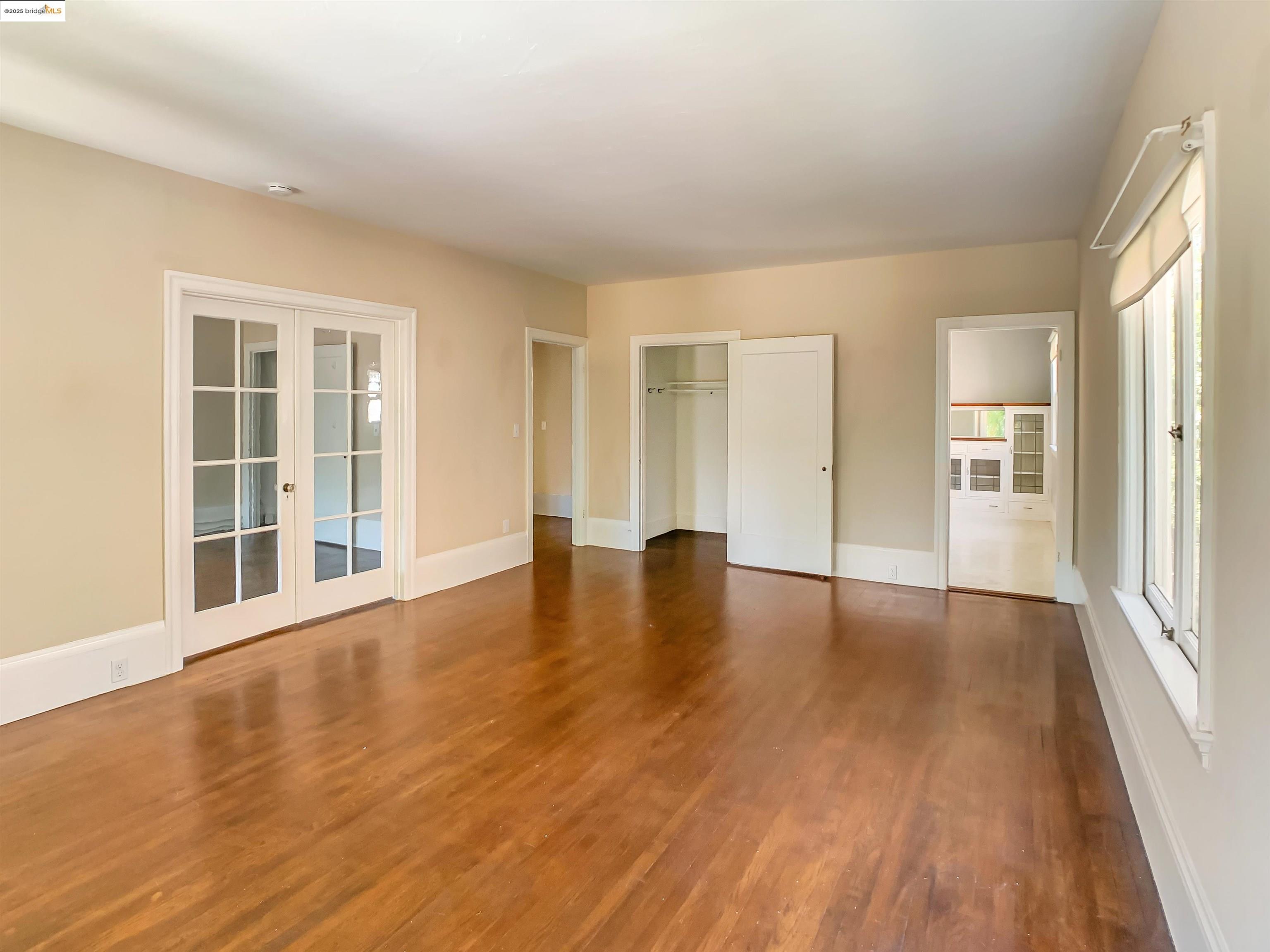 Detail Gallery Image 10 of 24 For 3110 College Ave, Berkeley,  CA 94705 - – Beds | – Baths