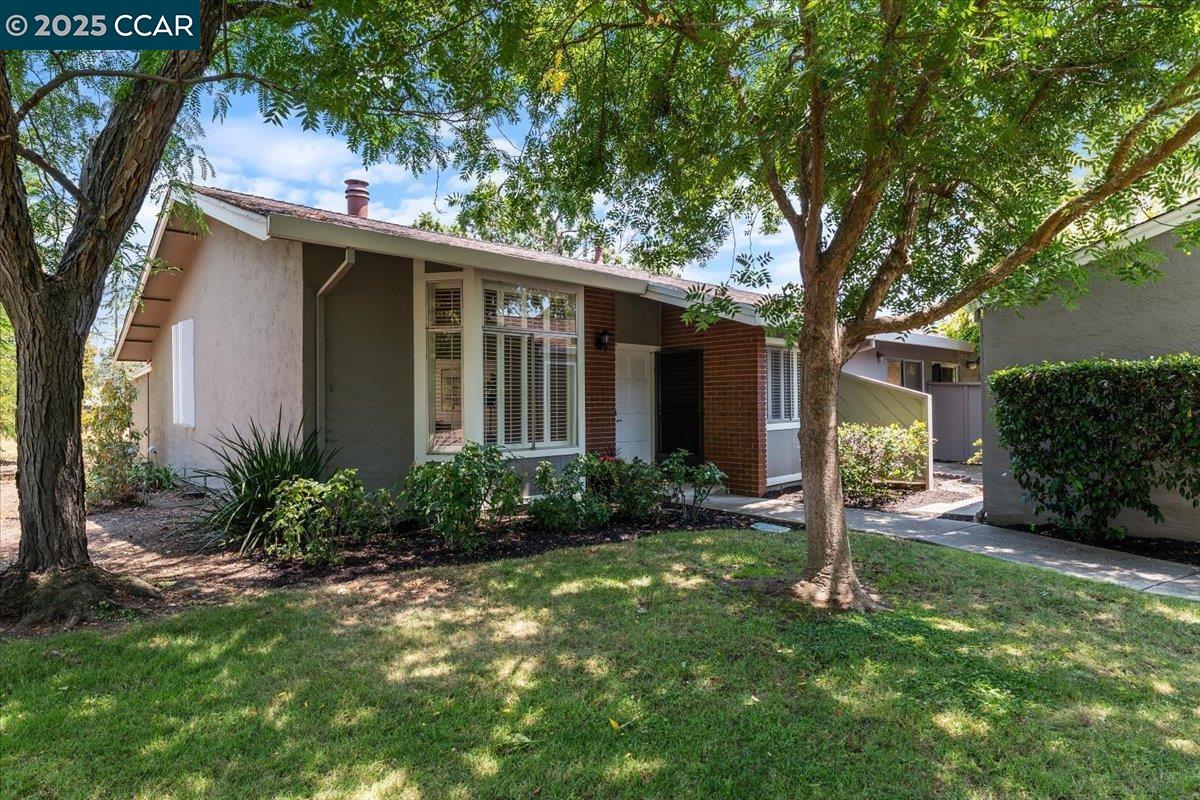 Photo #2: 41103899 Listing 