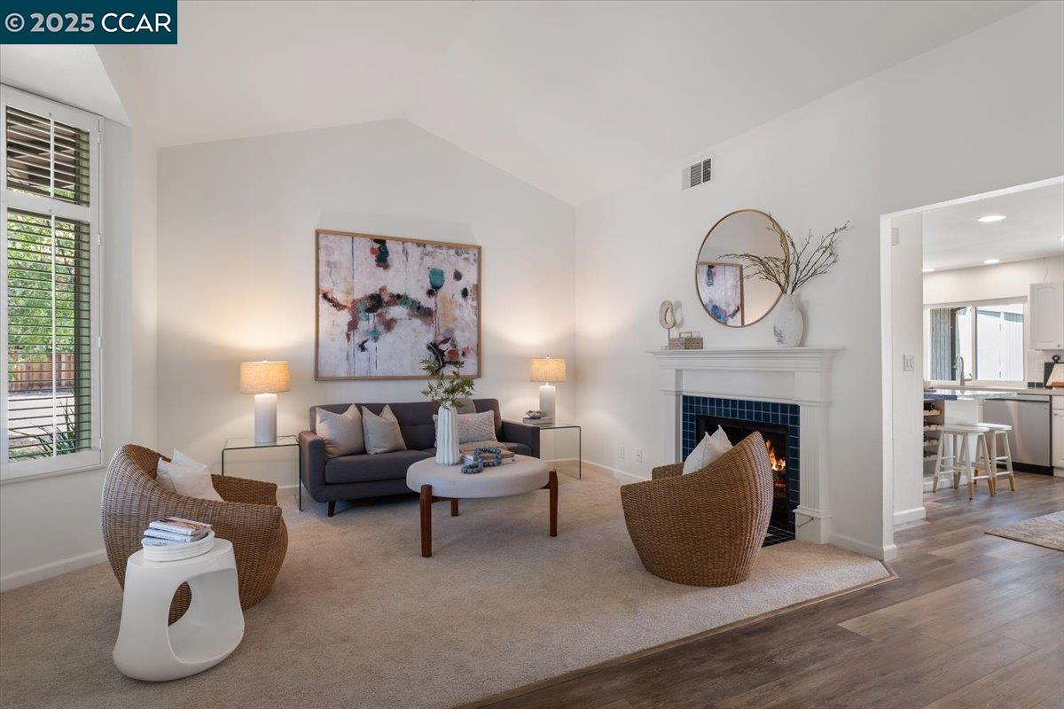 Photo #4: 41103899 Listing 