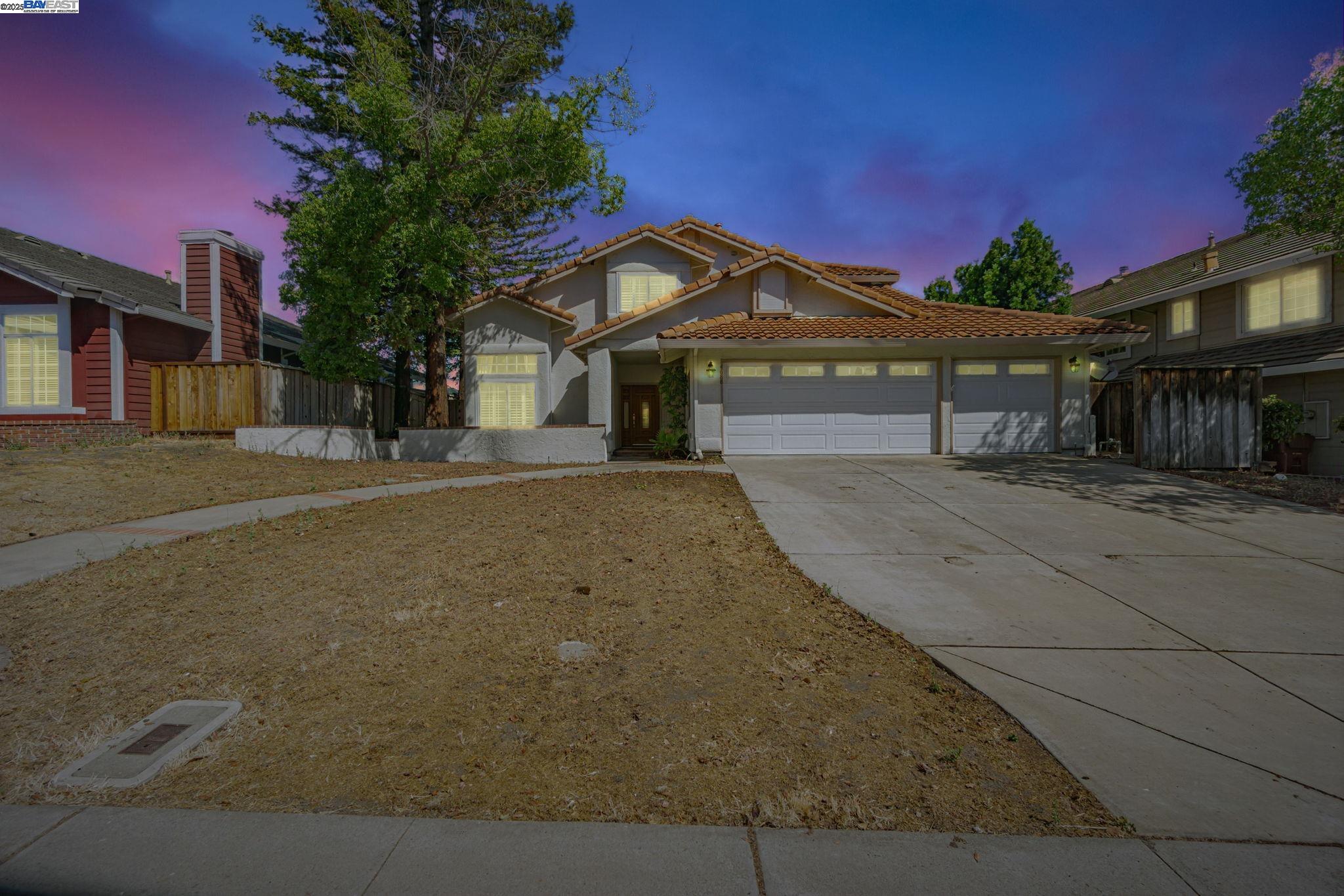 Detail Gallery Image 2 of 55 For 4688 Matterhorn Way, Antioch,  CA 94531 - 4 Beds | 3 Baths