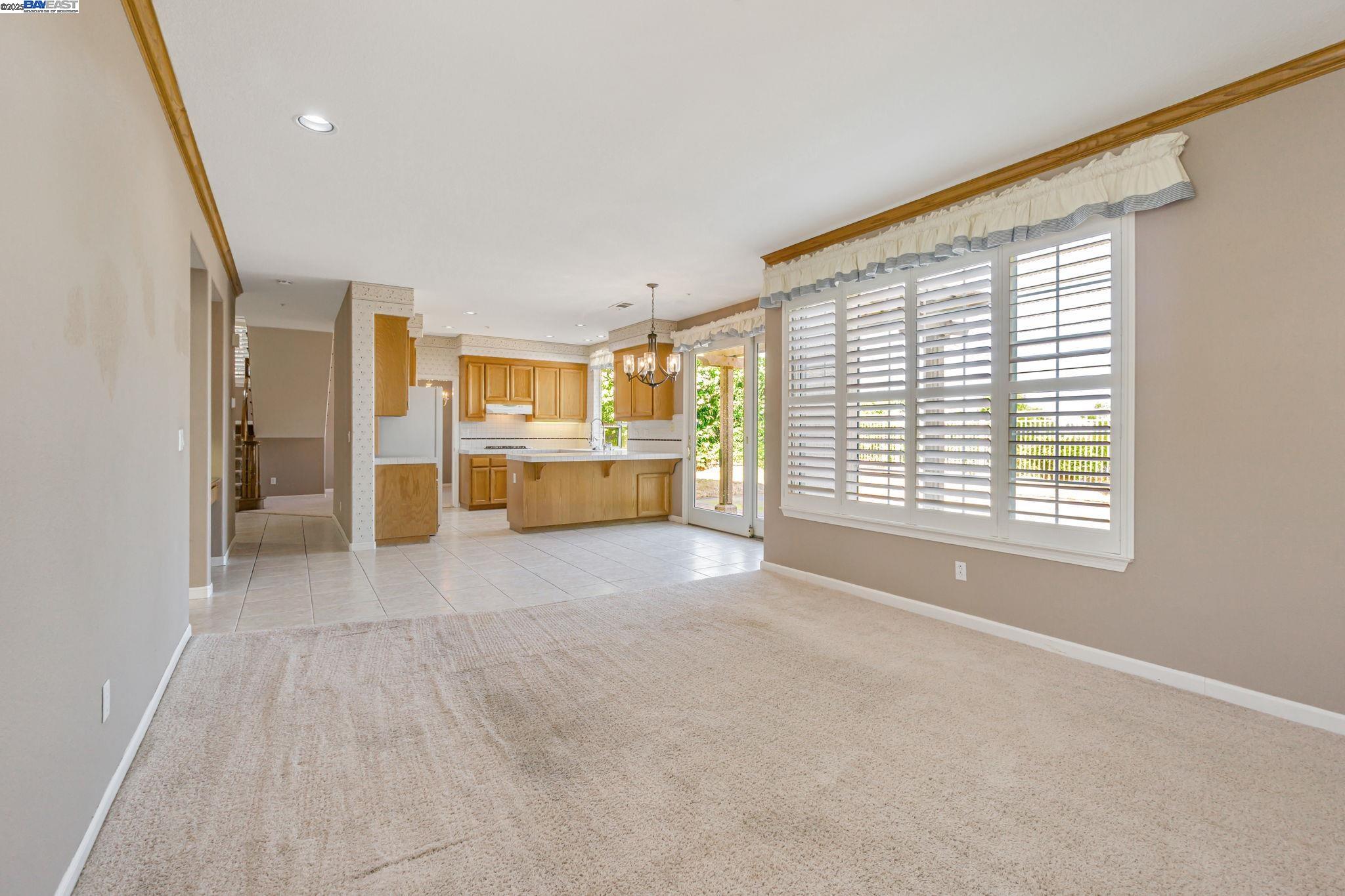 Detail Gallery Image 14 of 55 For 4688 Matterhorn Way, Antioch,  CA 94531 - 4 Beds | 3 Baths