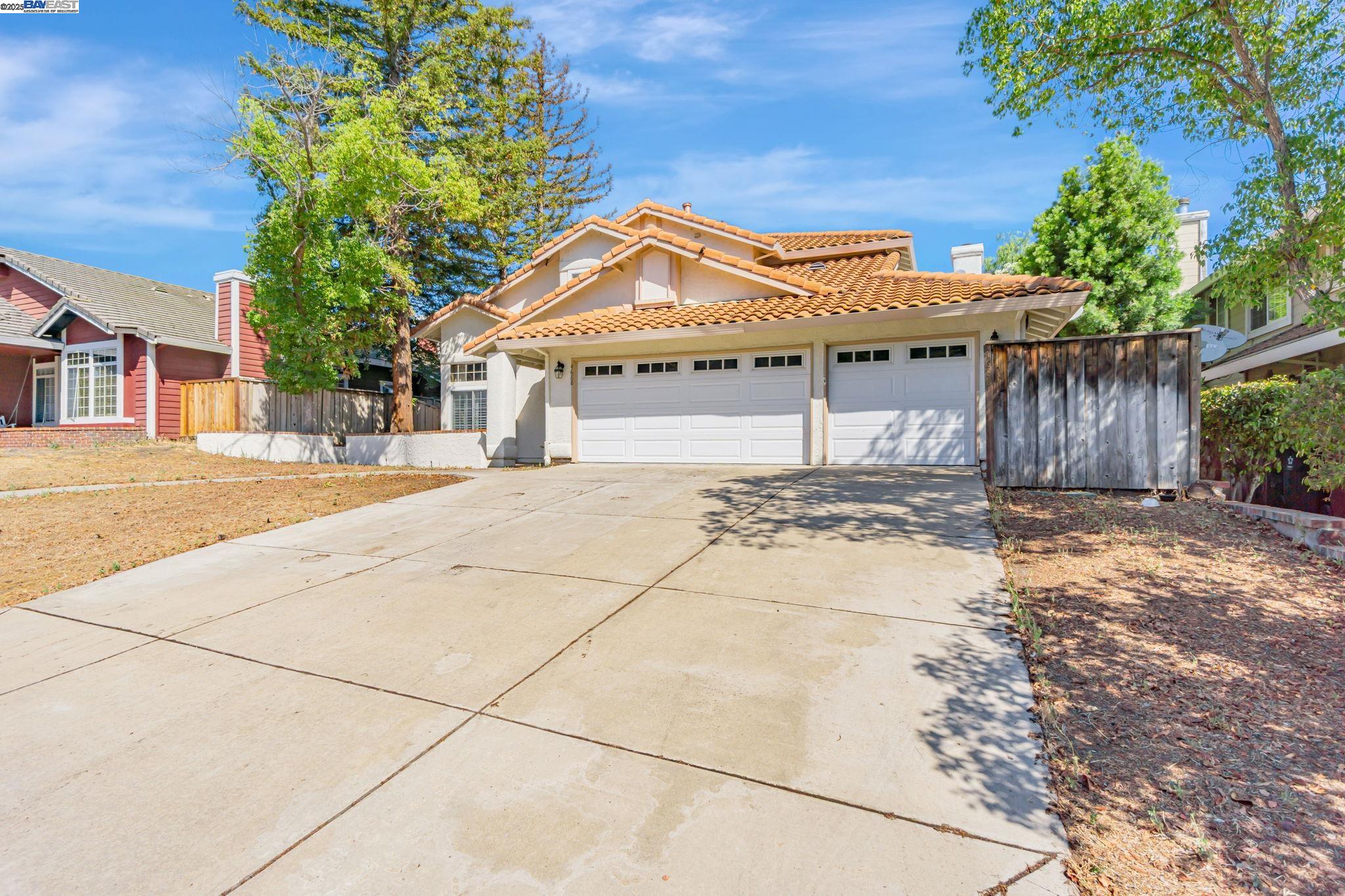 Detail Gallery Image 4 of 55 For 4688 Matterhorn Way, Antioch,  CA 94531 - 4 Beds | 3 Baths