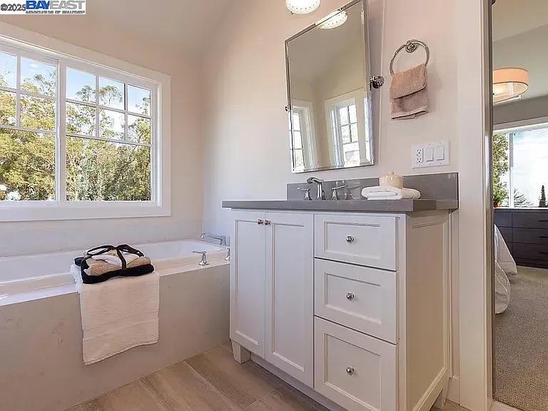 Detail Gallery Image 18 of 21 For 764 Hillcrest Drive, Redwood City,  CA 94062 - 4 Beds | 3 Baths