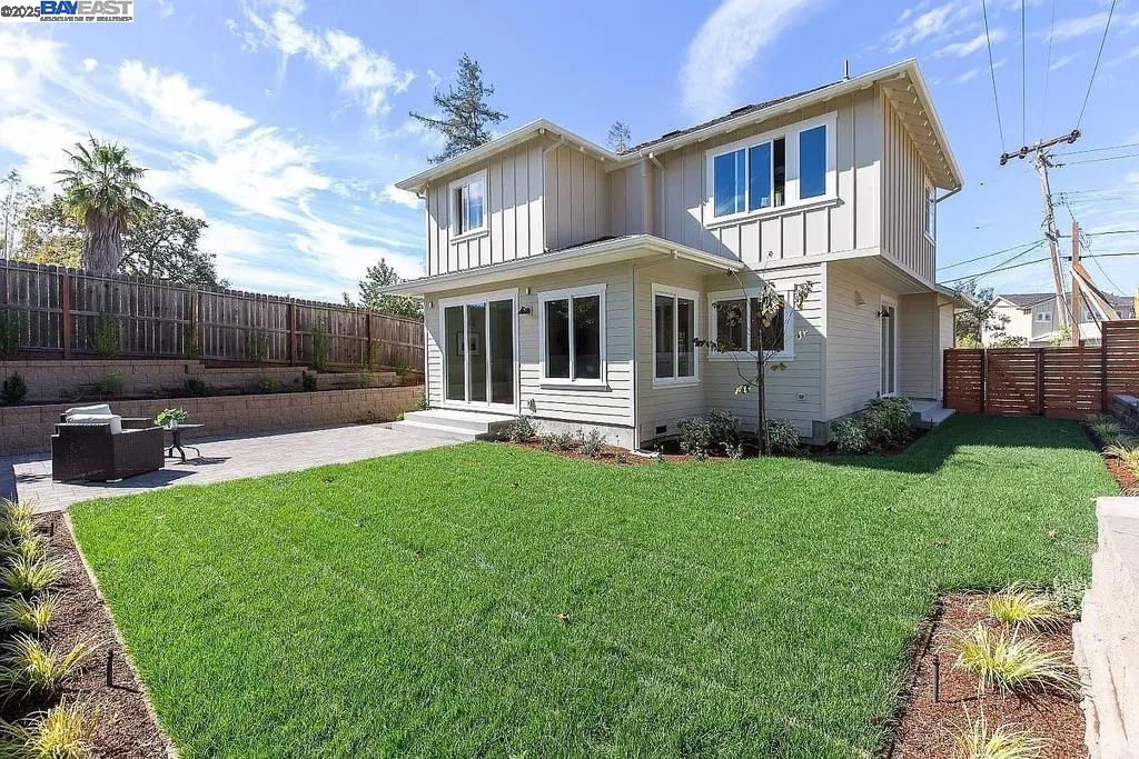 Detail Gallery Image 19 of 21 For 764 Hillcrest Drive, Redwood City,  CA 94062 - 4 Beds | 3 Baths