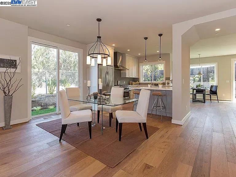 Detail Gallery Image 20 of 21 For 764 Hillcrest Drive, Redwood City,  CA 94062 - 4 Beds | 3 Baths
