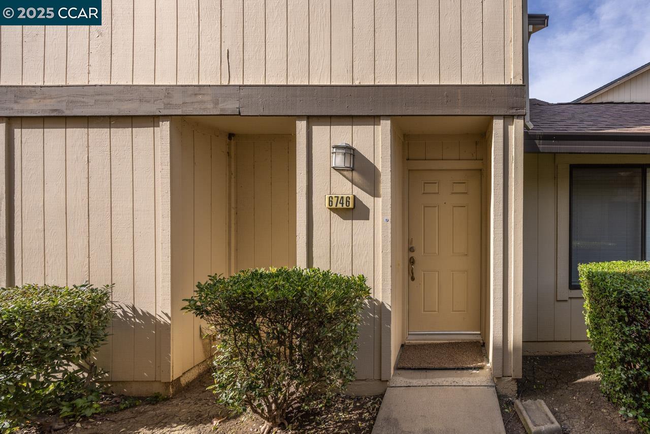 Detail Gallery Image 2 of 18 For 6746 Calvine Rd, Sacramento,  CA 95823 - 3 Beds | 2/1 Baths