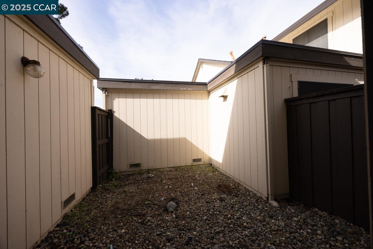 Detail Gallery Image 17 of 18 For 6746 Calvine Rd, Sacramento,  CA 95823 - 3 Beds | 2/1 Baths