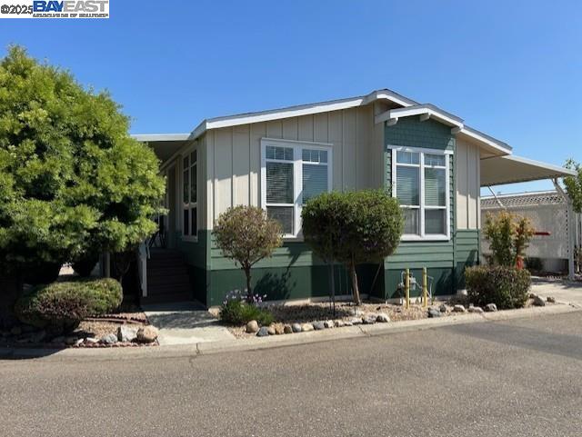 Detail Gallery Image 38 of 54 For 1447 Buckingham Way, Hayward,  CA 94544 - 3 Beds | 2 Baths