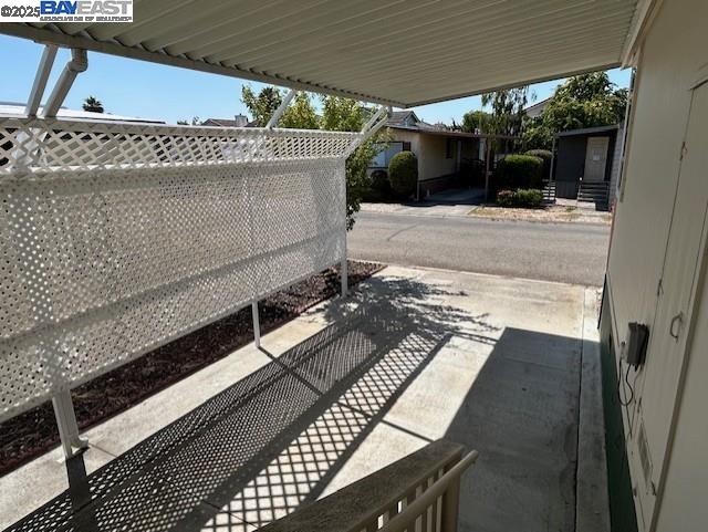 Detail Gallery Image 43 of 54 For 1447 Buckingham Way, Hayward,  CA 94544 - 3 Beds | 2 Baths