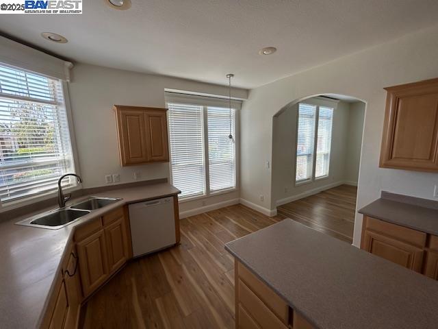 Detail Gallery Image 6 of 54 For 1447 Buckingham Way, Hayward,  CA 94544 - 3 Beds | 2 Baths