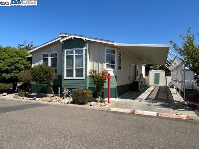Detail Gallery Image 52 of 54 For 1447 Buckingham Way, Hayward,  CA 94544 - 3 Beds | 2 Baths