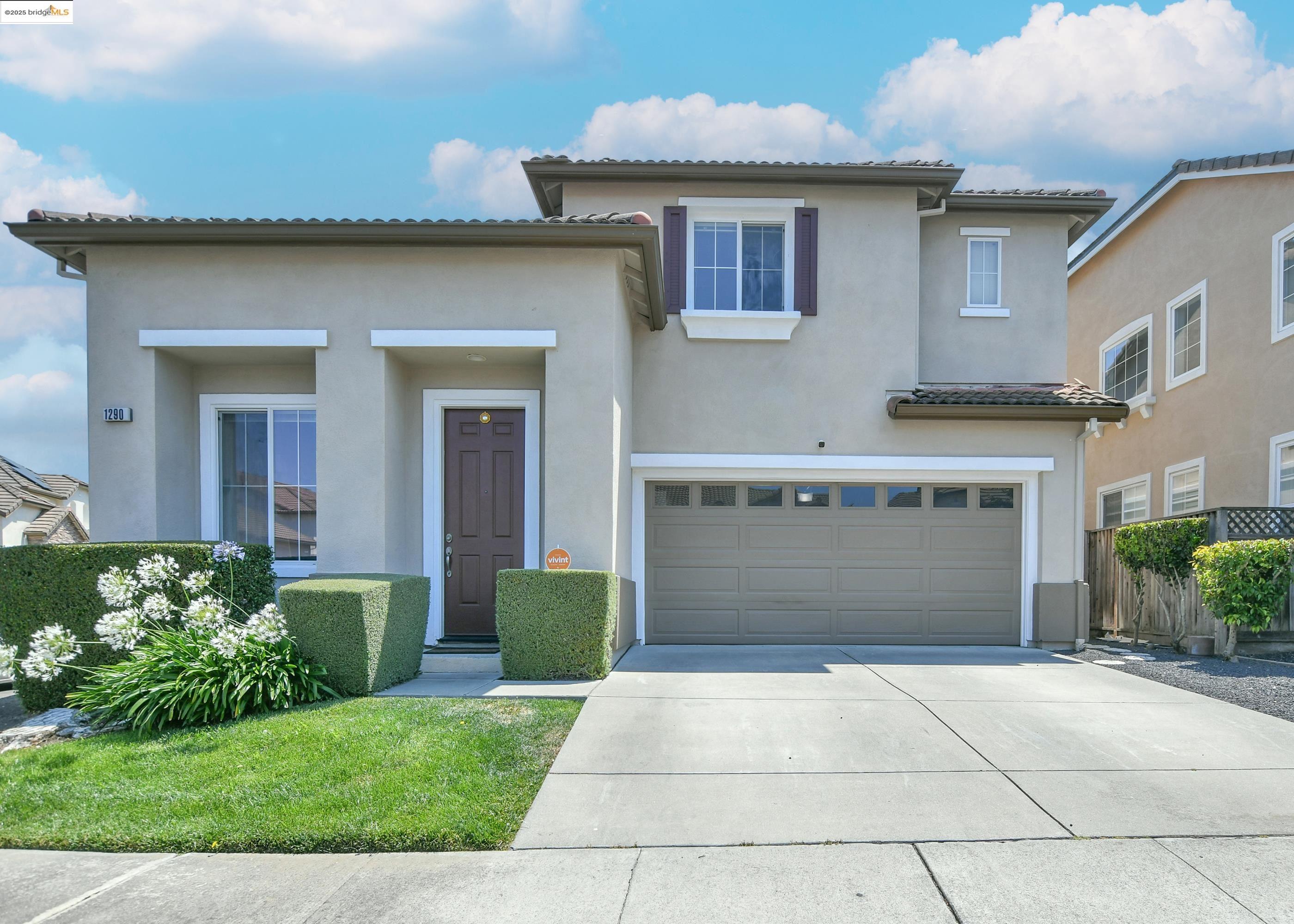 Detail Gallery Image 1 of 17 For 1290 Rachel Way, Vallejo,  CA 94591 - 4 Beds | 2/1 Baths