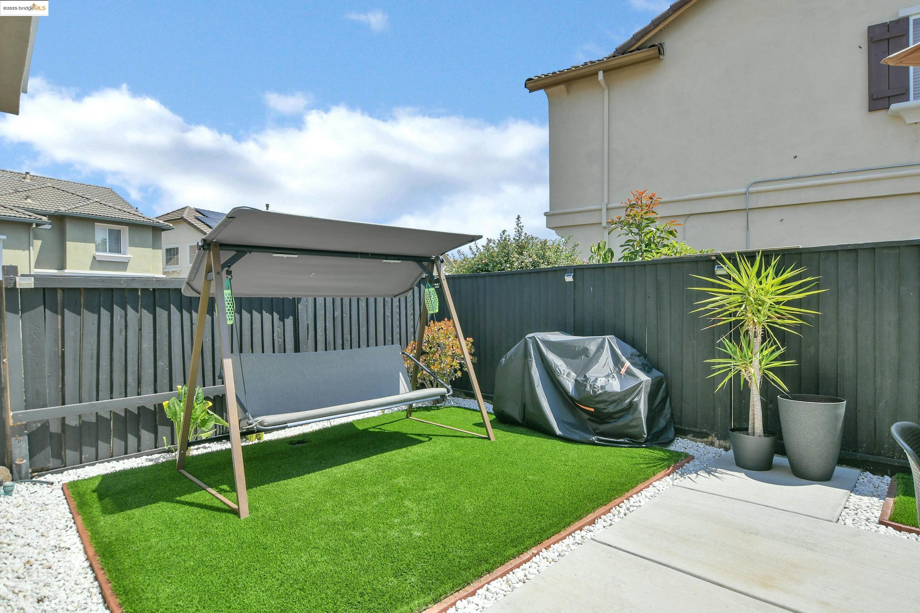 Detail Gallery Image 16 of 17 For 1290 Rachel Way, Vallejo,  CA 94591 - 4 Beds | 2/1 Baths