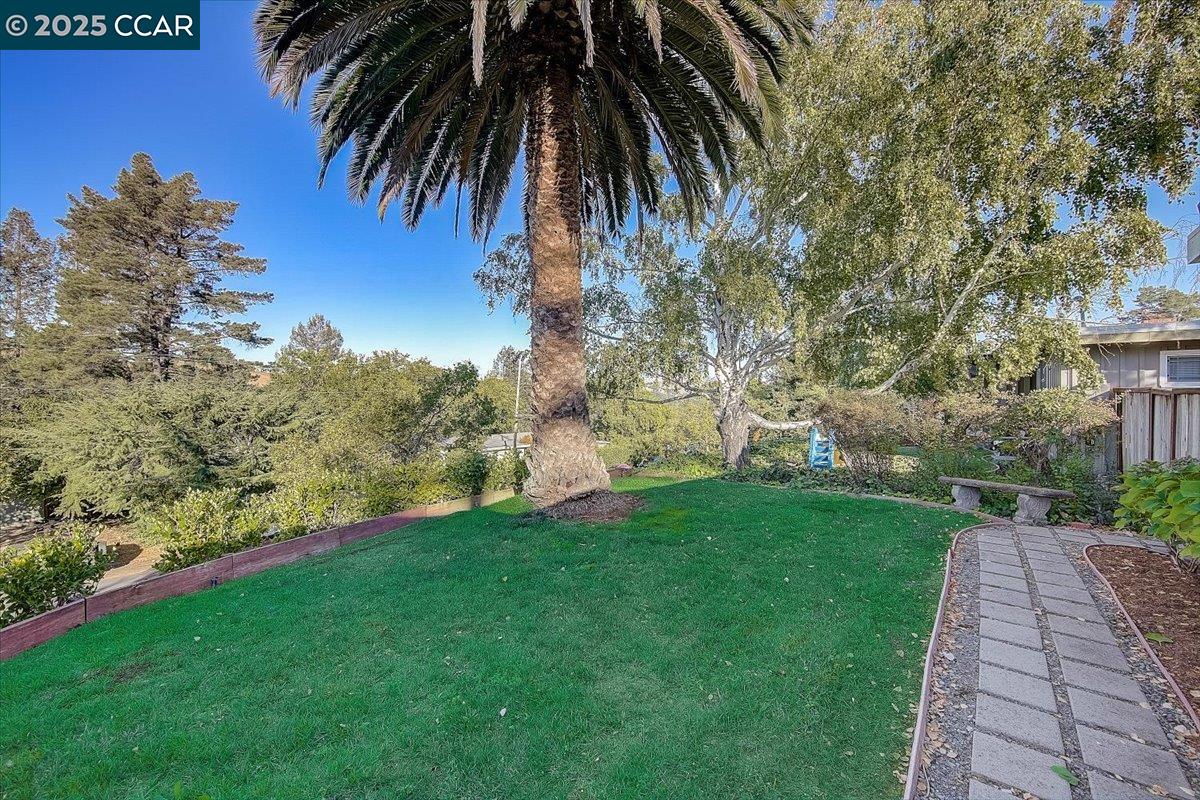Detail Gallery Image 23 of 31 For 3357 S Lucille Ln, Lafayette,  CA 94549 - 4 Beds | 2 Baths