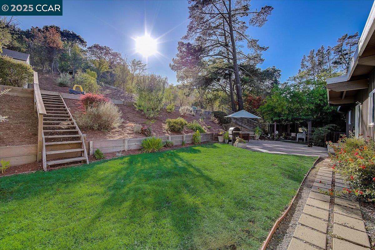 Detail Gallery Image 25 of 31 For 3357 S Lucille Ln, Lafayette,  CA 94549 - 4 Beds | 2 Baths