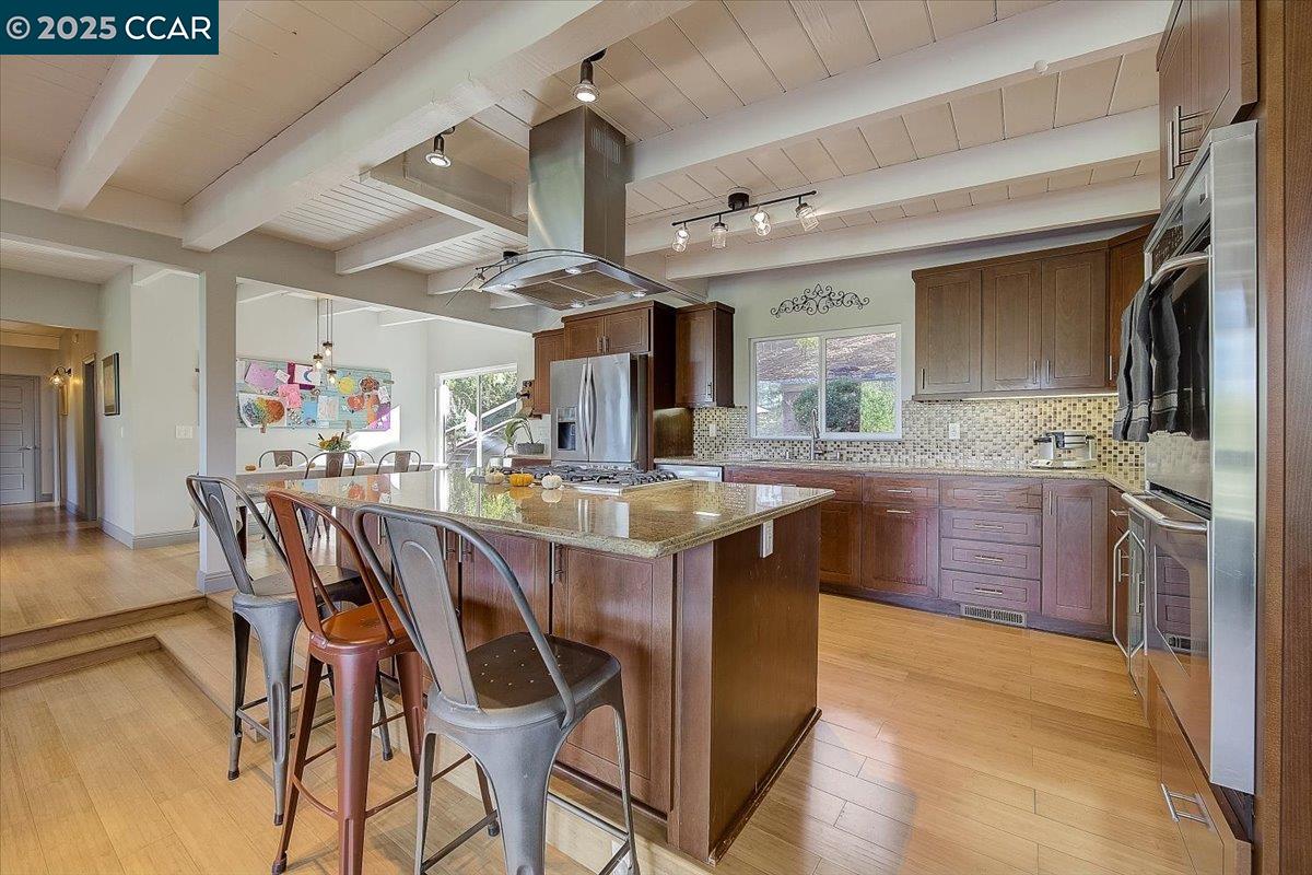 Detail Gallery Image 5 of 31 For 3357 S Lucille Ln, Lafayette,  CA 94549 - 4 Beds | 2 Baths