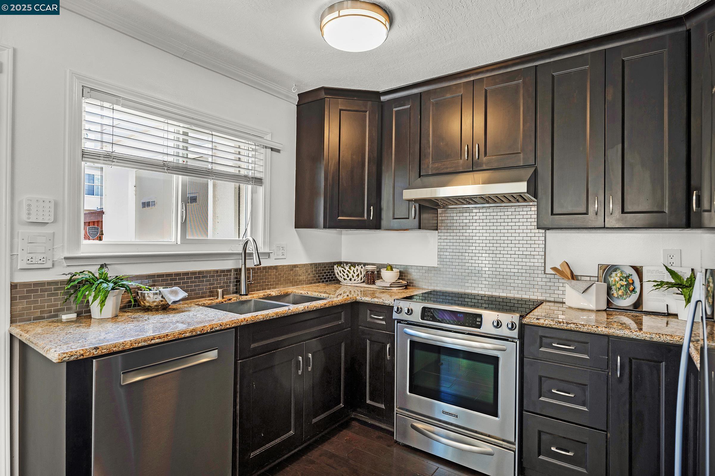 Photo #15: 41103913 Listing: Photo #15