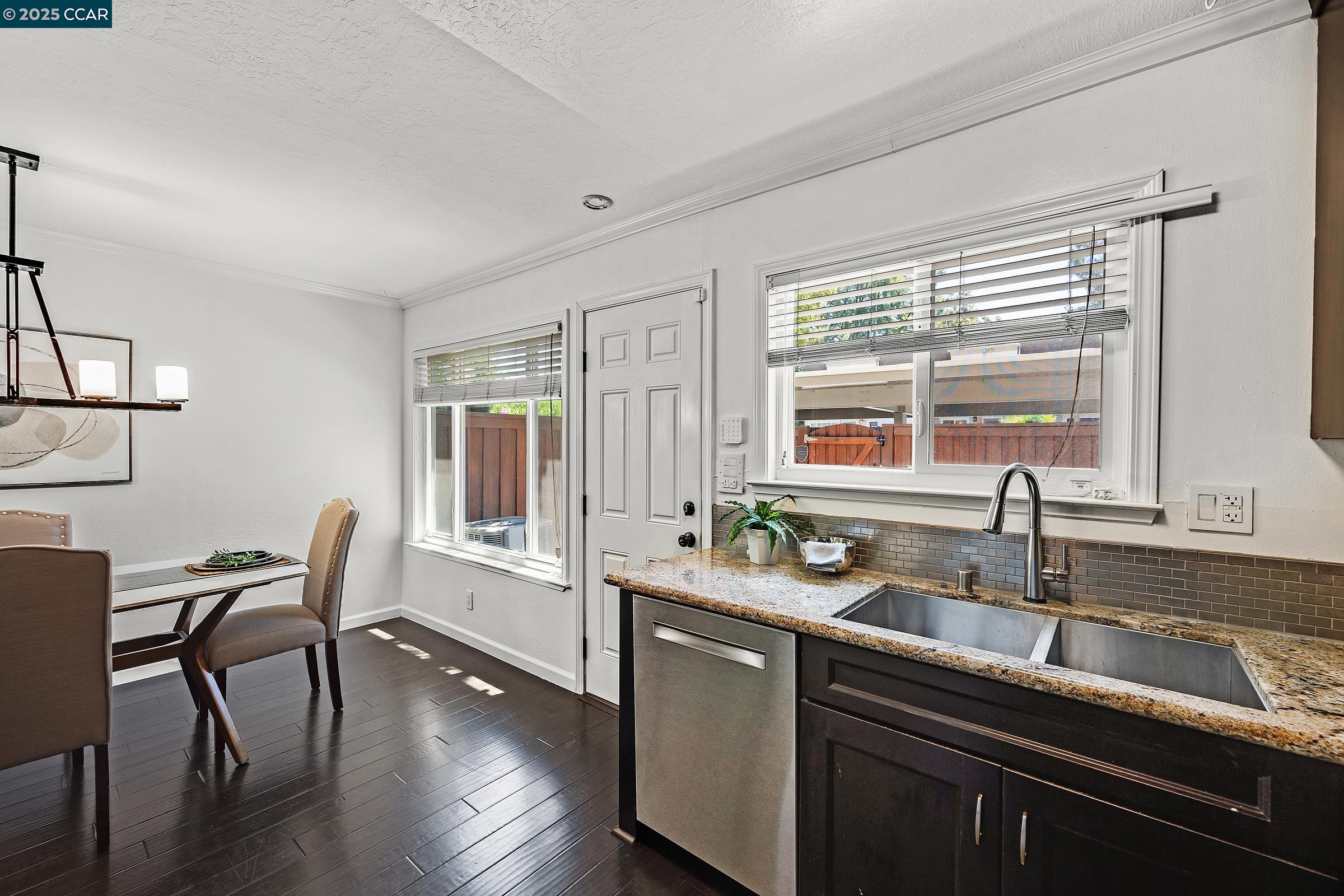 Photo #16: 41103913 Listing: Photo #16