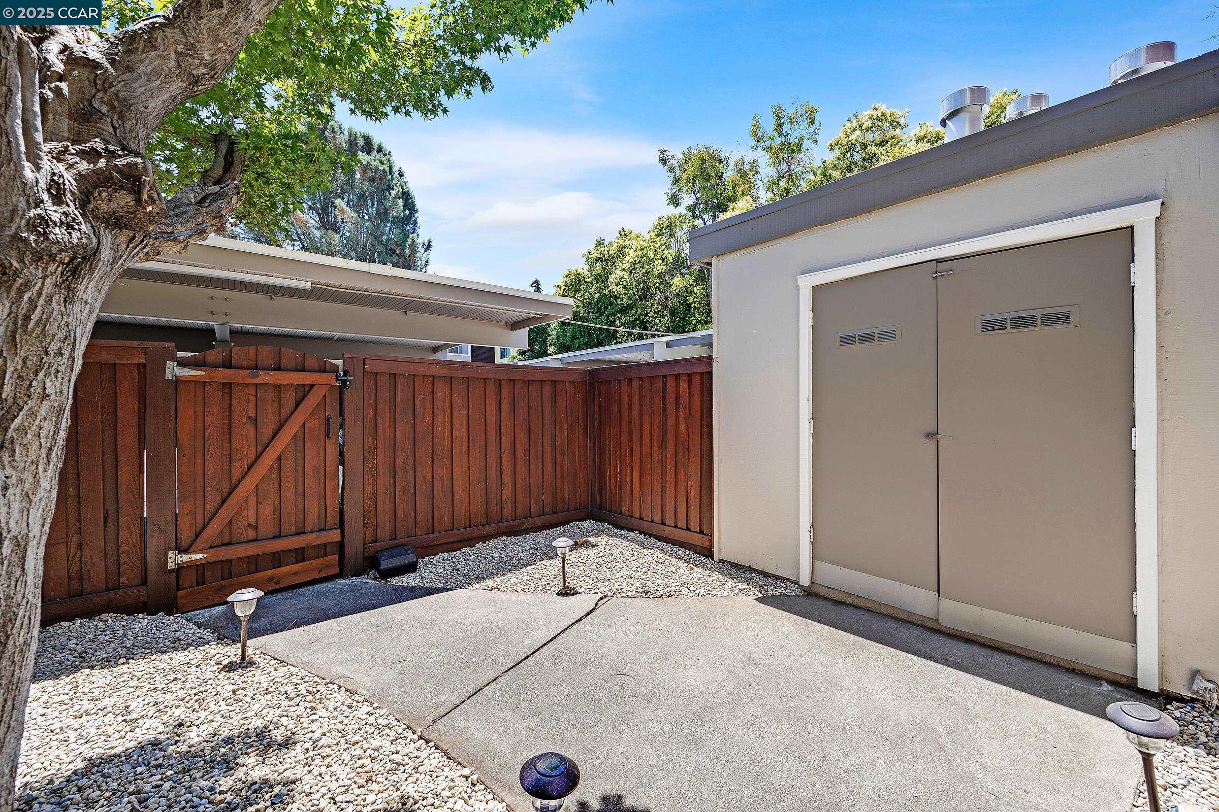 Photo #35: 41103913 Listing: Photo #35