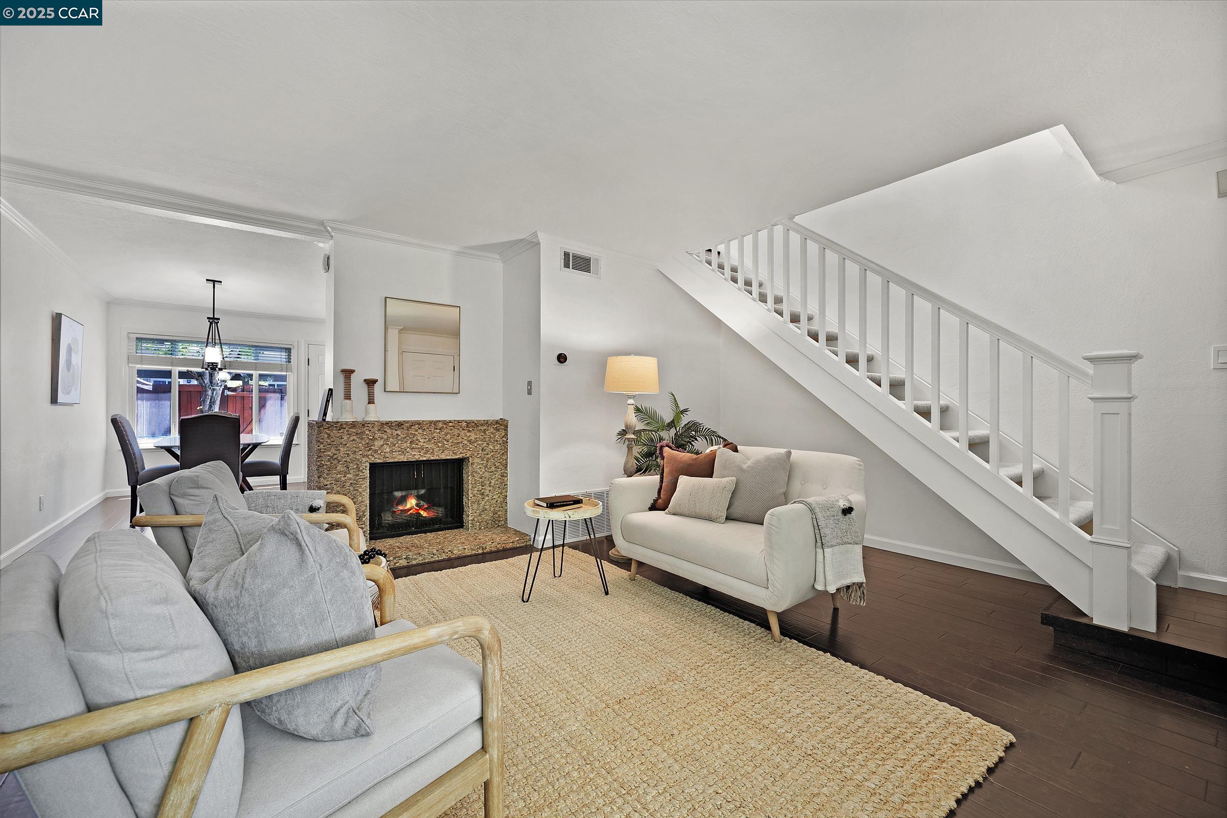 Photo #5: 41103913 Listing 