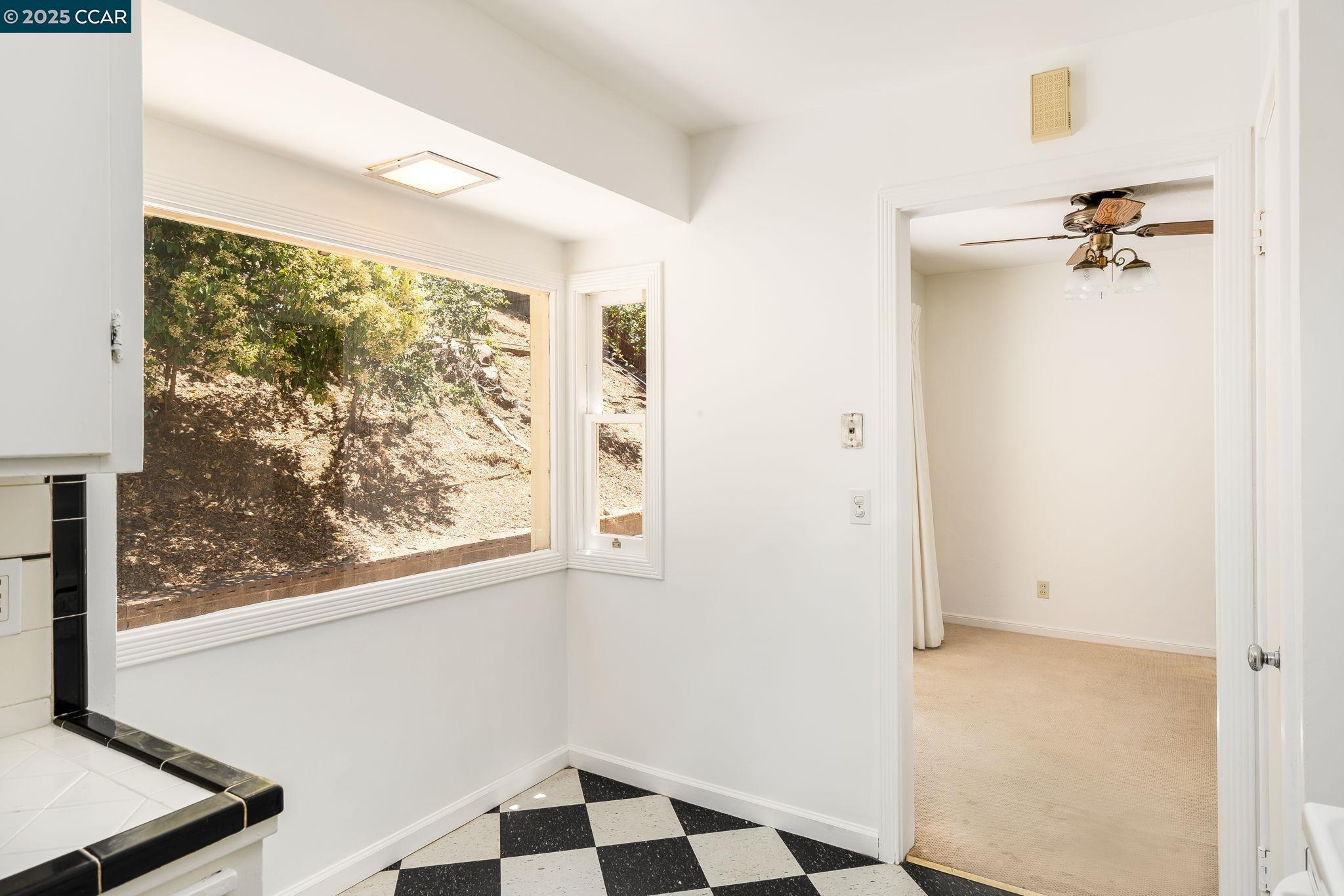 Detail Gallery Image 13 of 26 For 222 Marin St, San Rafael,  CA 94901 - – Beds | – Baths