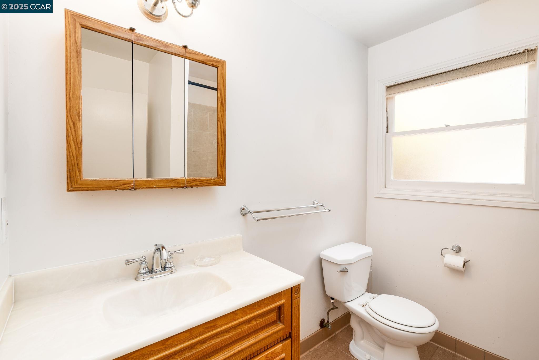Detail Gallery Image 14 of 26 For 222 Marin St, San Rafael,  CA 94901 - – Beds | – Baths