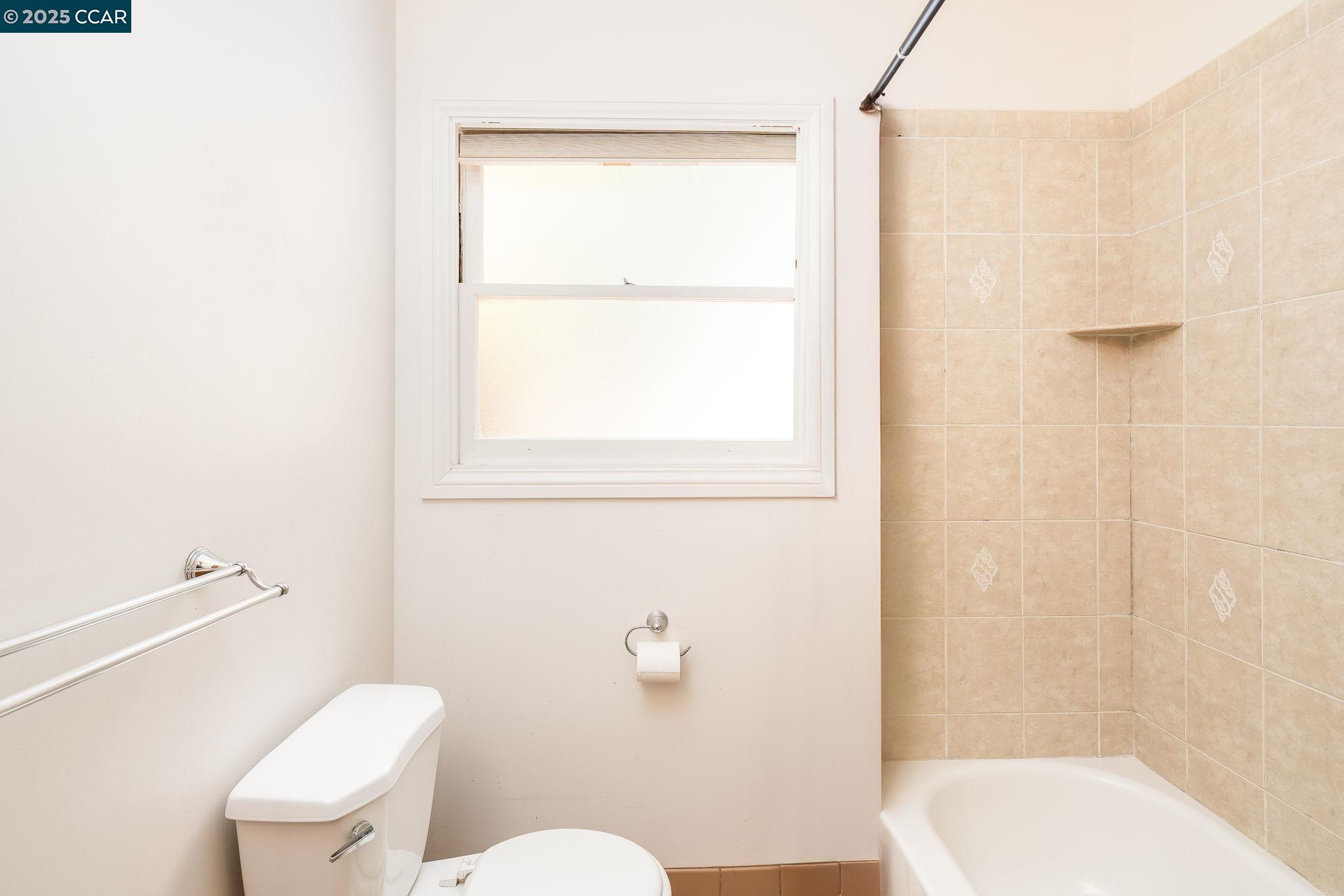 Detail Gallery Image 15 of 26 For 222 Marin St, San Rafael,  CA 94901 - – Beds | – Baths