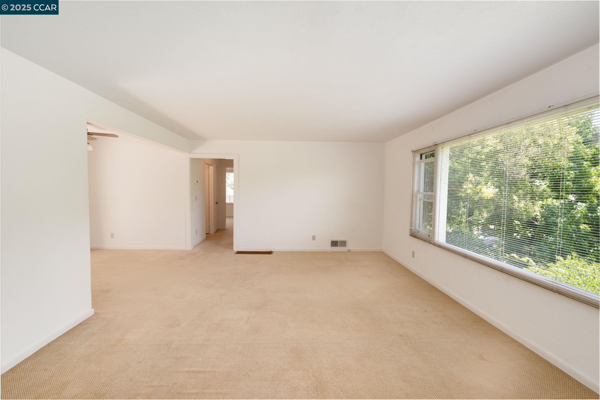 Detail Gallery Image 5 of 26 For 222 Marin St, San Rafael,  CA 94901 - – Beds | – Baths