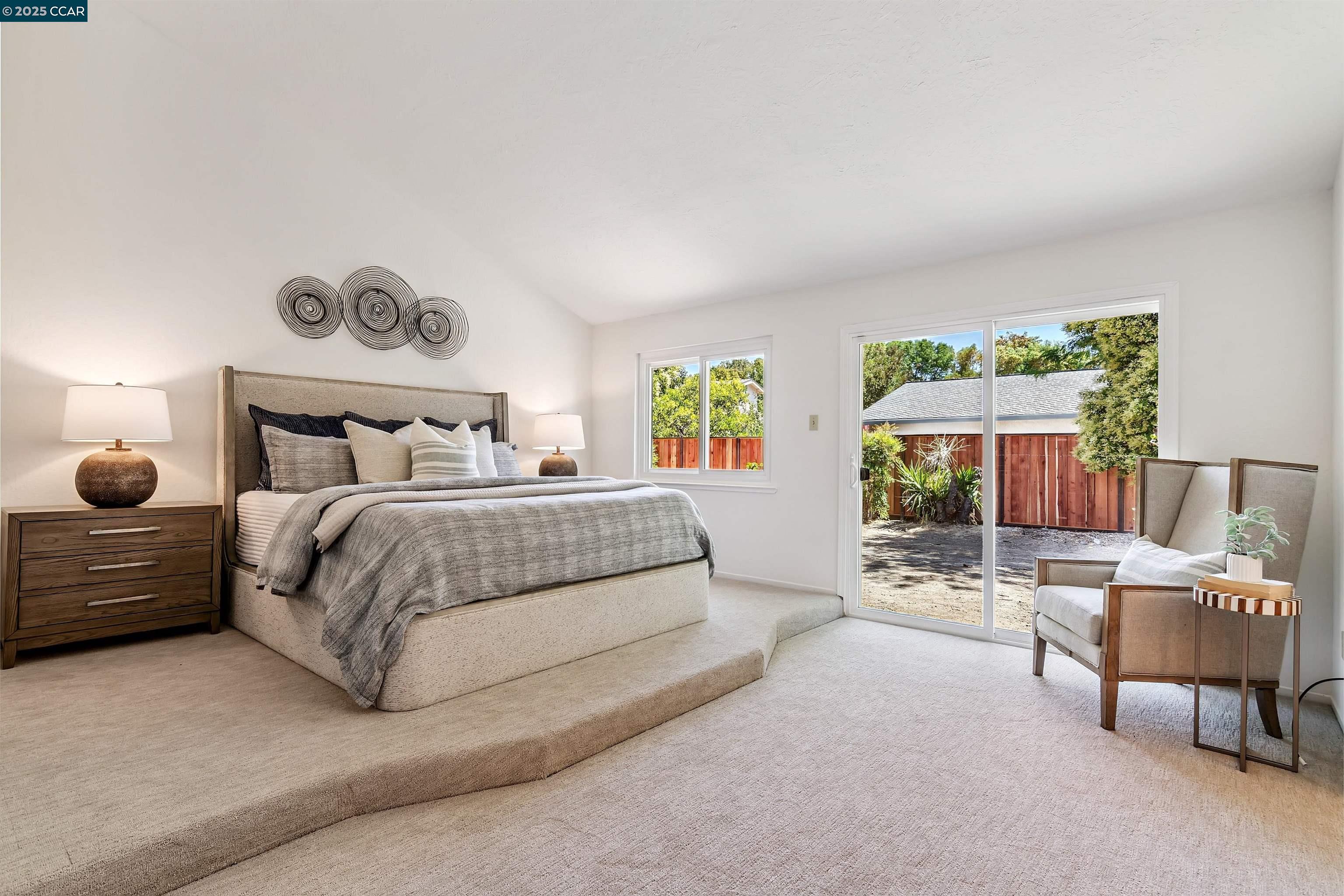 Detail Gallery Image 17 of 47 For 2094 Trestle Glen Rd, Walnut Creek,  CA 94598 - 4 Beds | 2/1 Baths