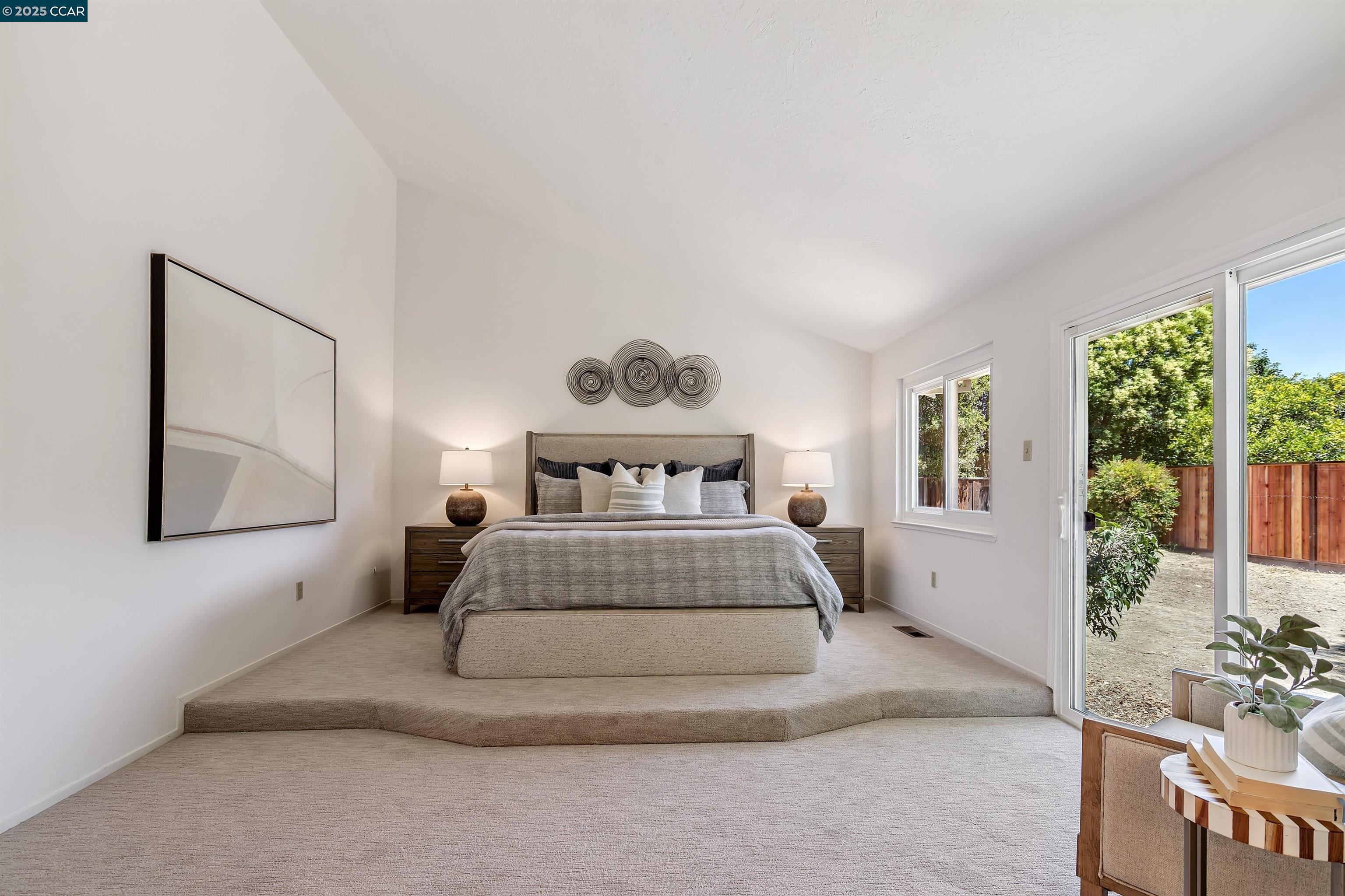 Detail Gallery Image 18 of 47 For 2094 Trestle Glen Rd, Walnut Creek,  CA 94598 - 4 Beds | 2/1 Baths