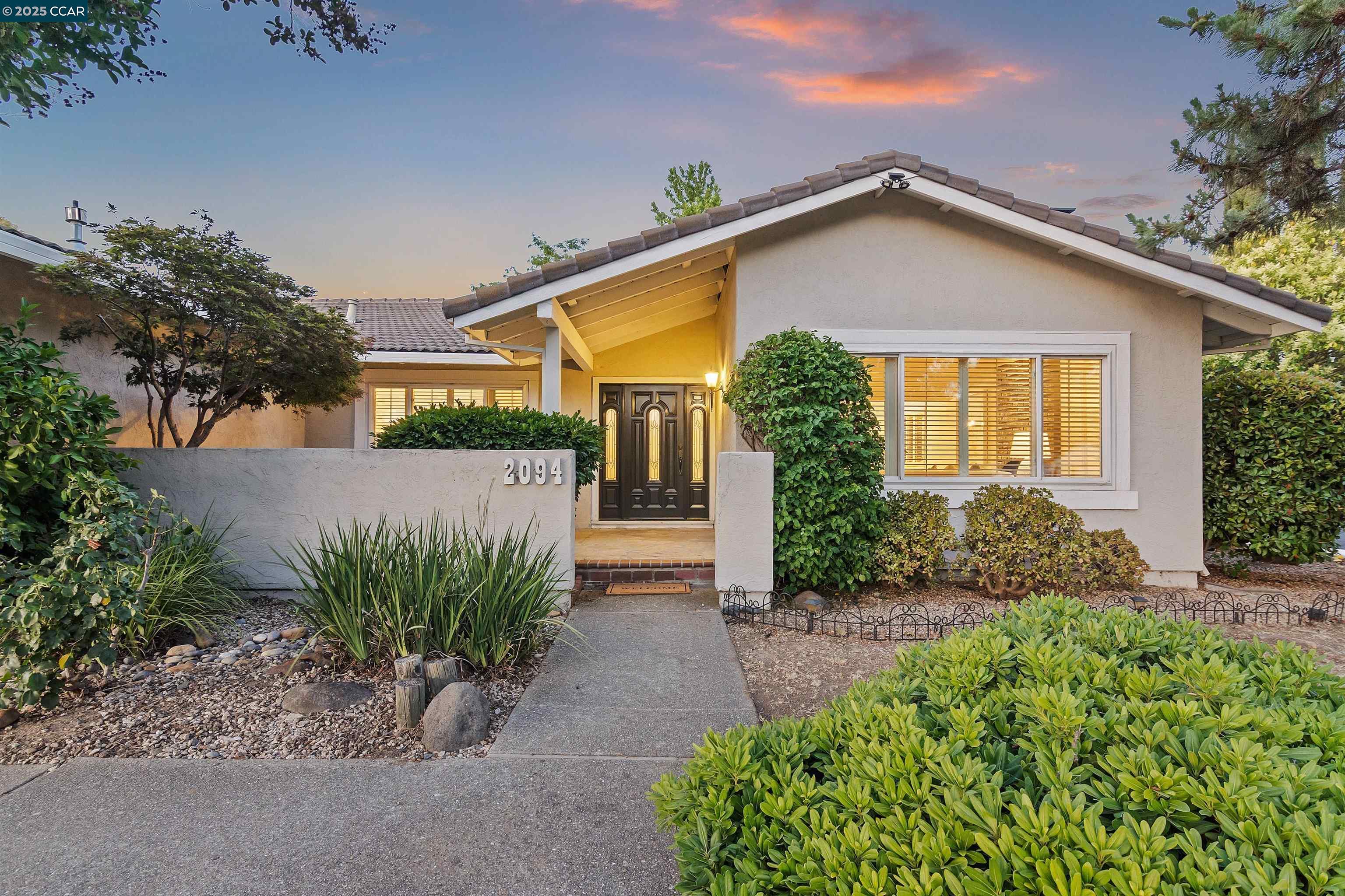 Detail Gallery Image 41 of 47 For 2094 Trestle Glen Rd, Walnut Creek,  CA 94598 - 4 Beds | 2/1 Baths