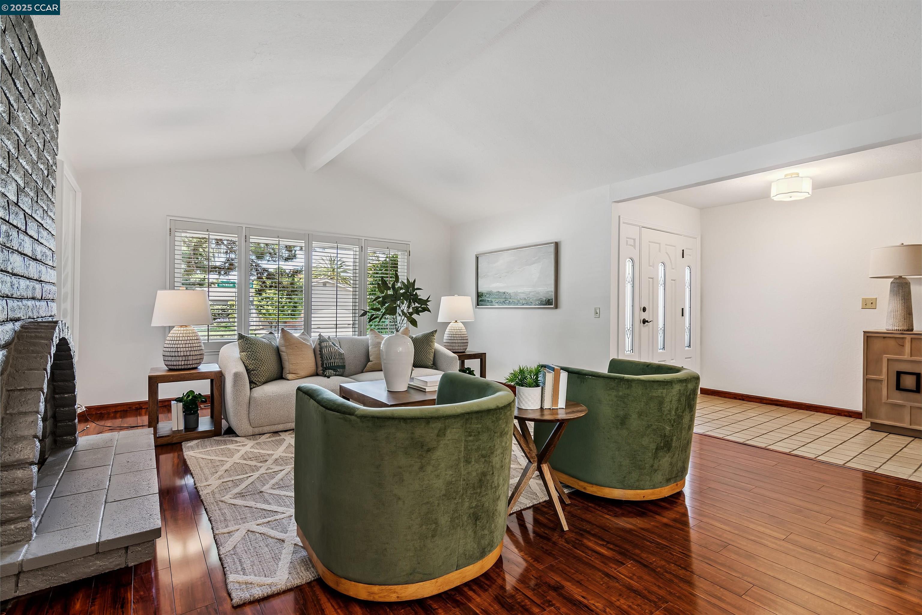 Detail Gallery Image 6 of 47 For 2094 Trestle Glen Rd, Walnut Creek,  CA 94598 - 4 Beds | 2/1 Baths