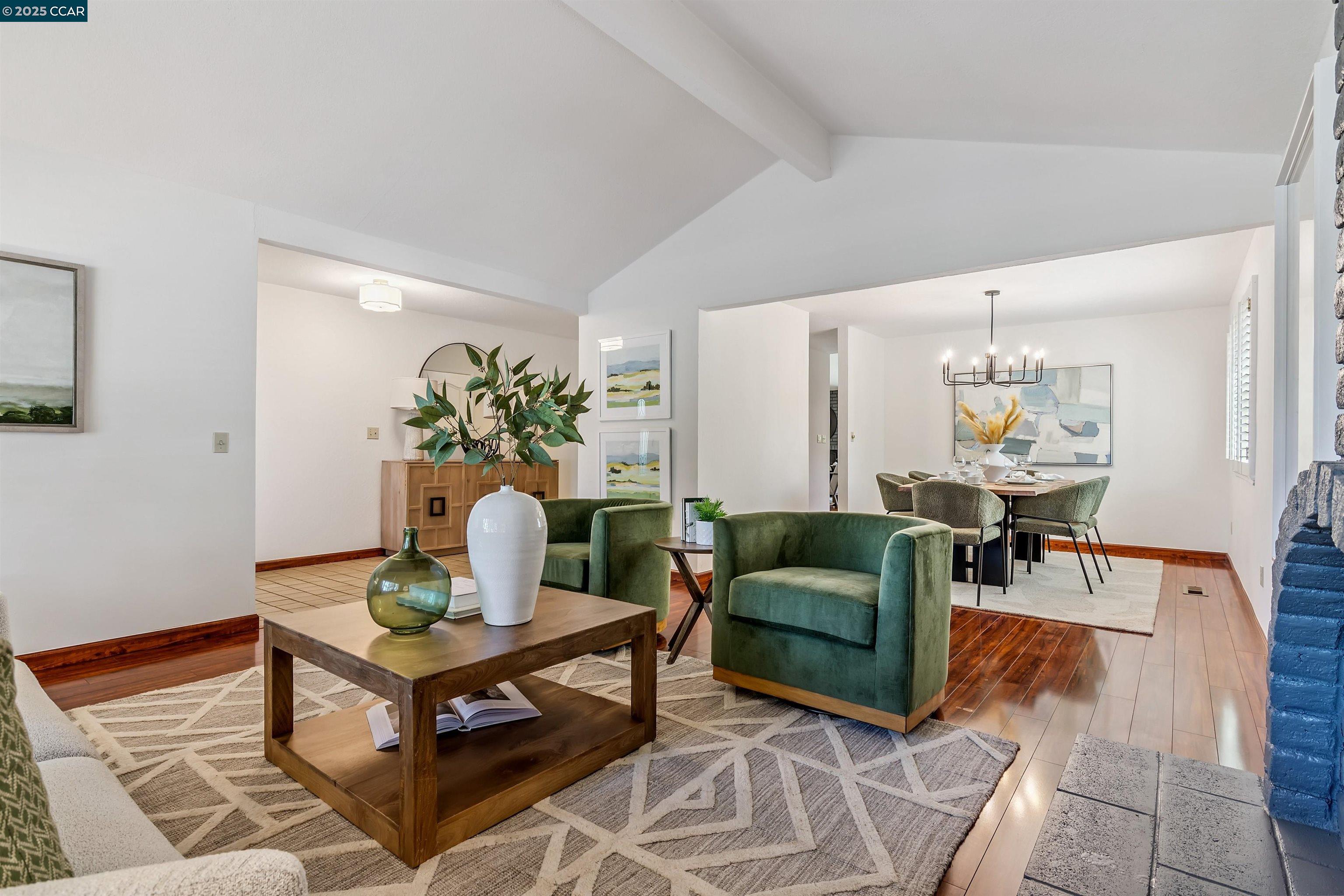 Detail Gallery Image 9 of 47 For 2094 Trestle Glen Rd, Walnut Creek,  CA 94598 - 4 Beds | 2/1 Baths