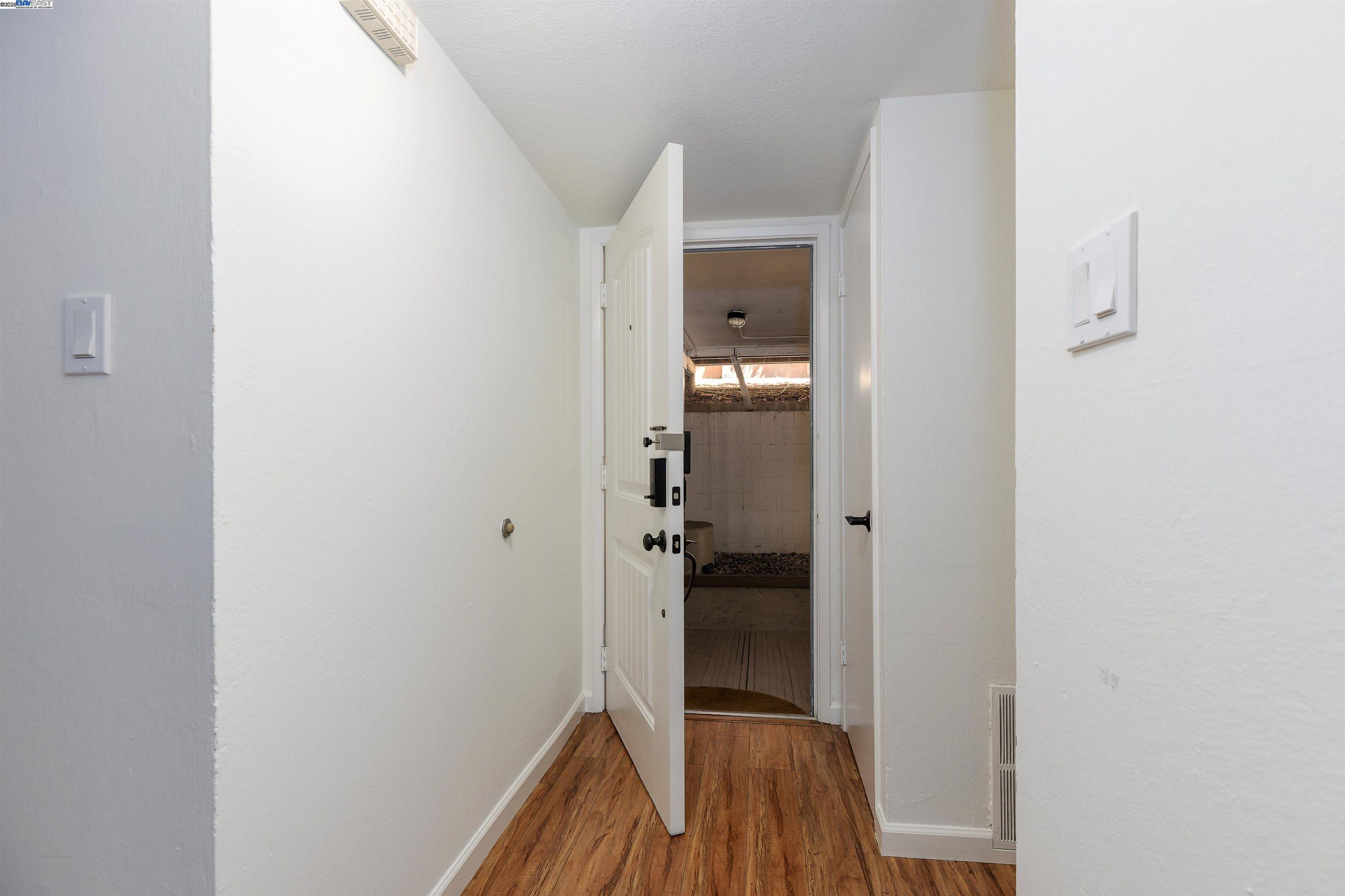 Photo #3: 41103917 Listing 