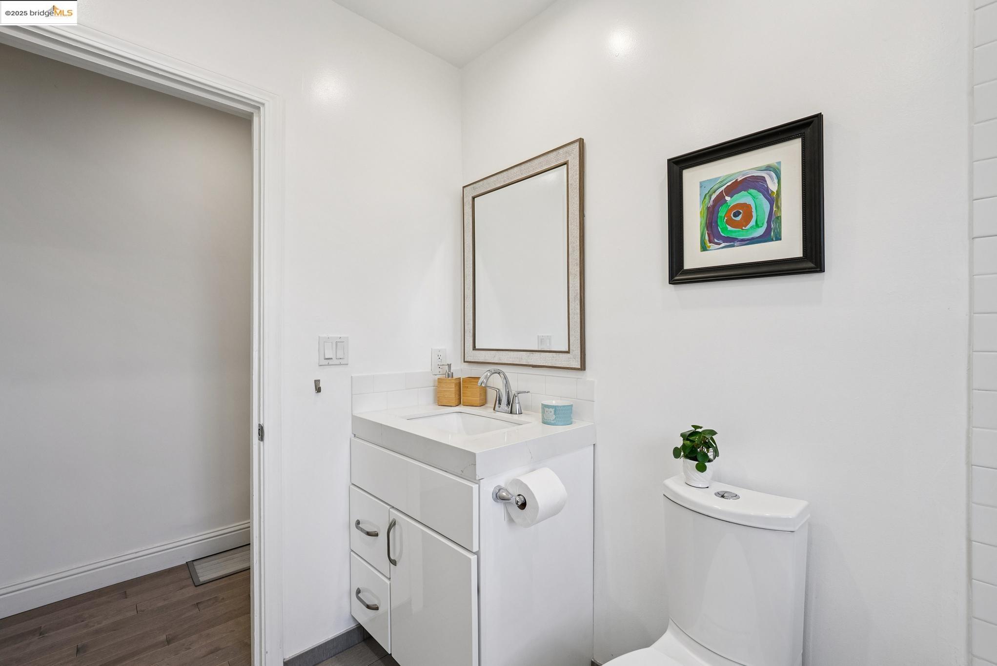 Detail Gallery Image 38 of 56 For 967 31st St, Richmond,  CA 94804 - 3 Beds | 2 Baths