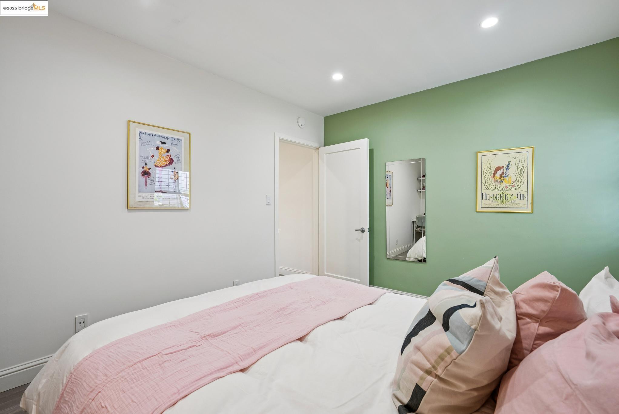 Detail Gallery Image 42 of 56 For 967 31st St, Richmond,  CA 94804 - 3 Beds | 2 Baths