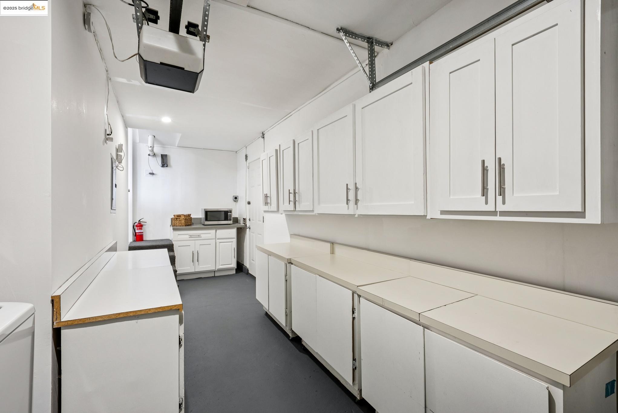Detail Gallery Image 45 of 56 For 967 31st St, Richmond,  CA 94804 - 3 Beds | 2 Baths