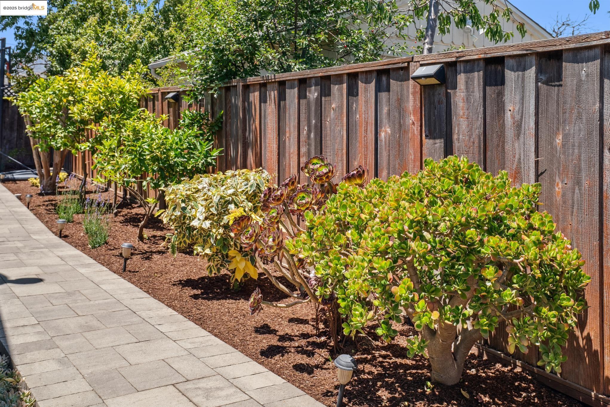 Detail Gallery Image 47 of 56 For 967 31st St, Richmond,  CA 94804 - 3 Beds | 2 Baths
