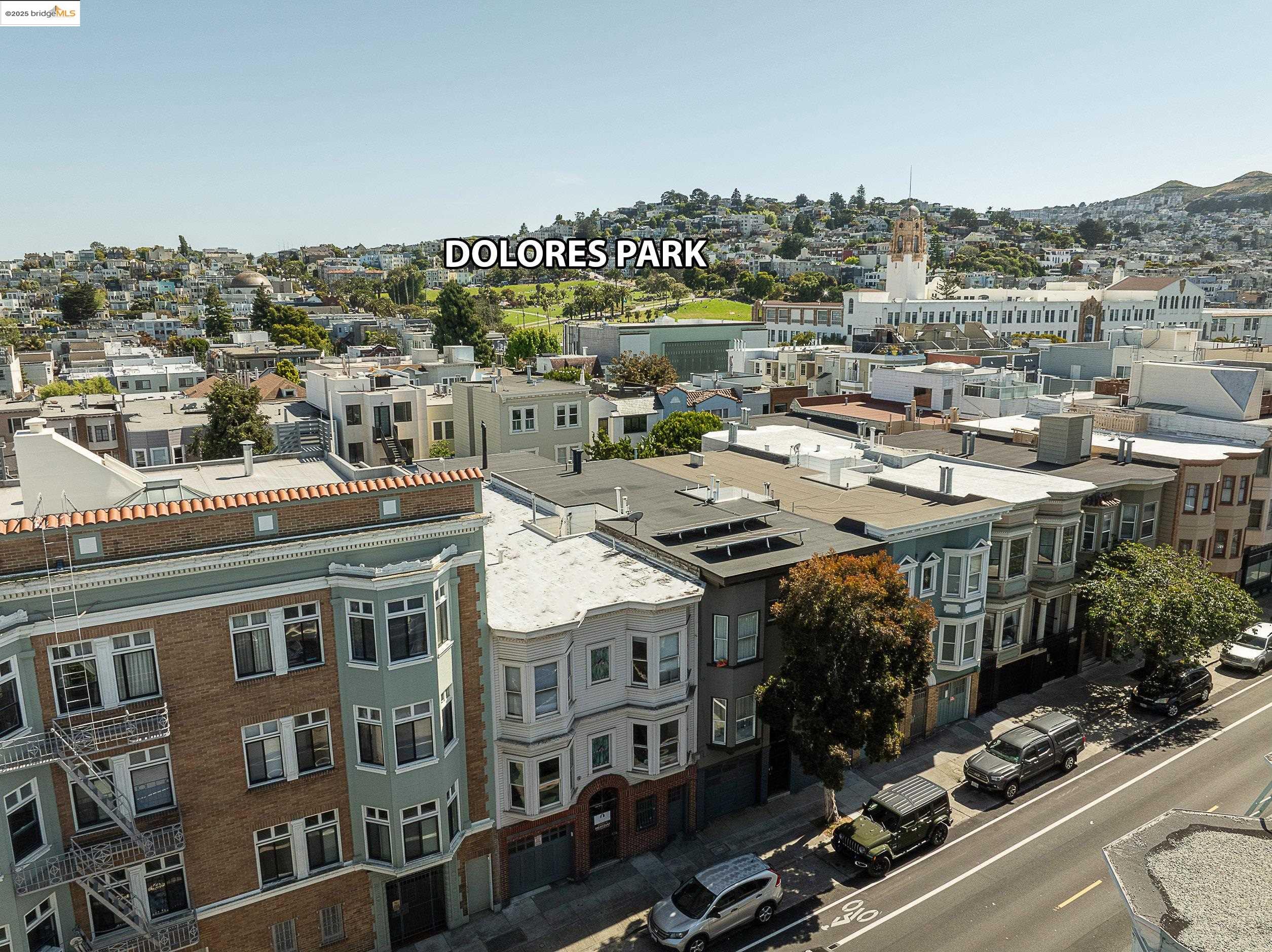 Detail Gallery Image 2 of 26 For 3555 17th Street, San Francisco,  CA 94110 - 1 Beds | 1 Baths