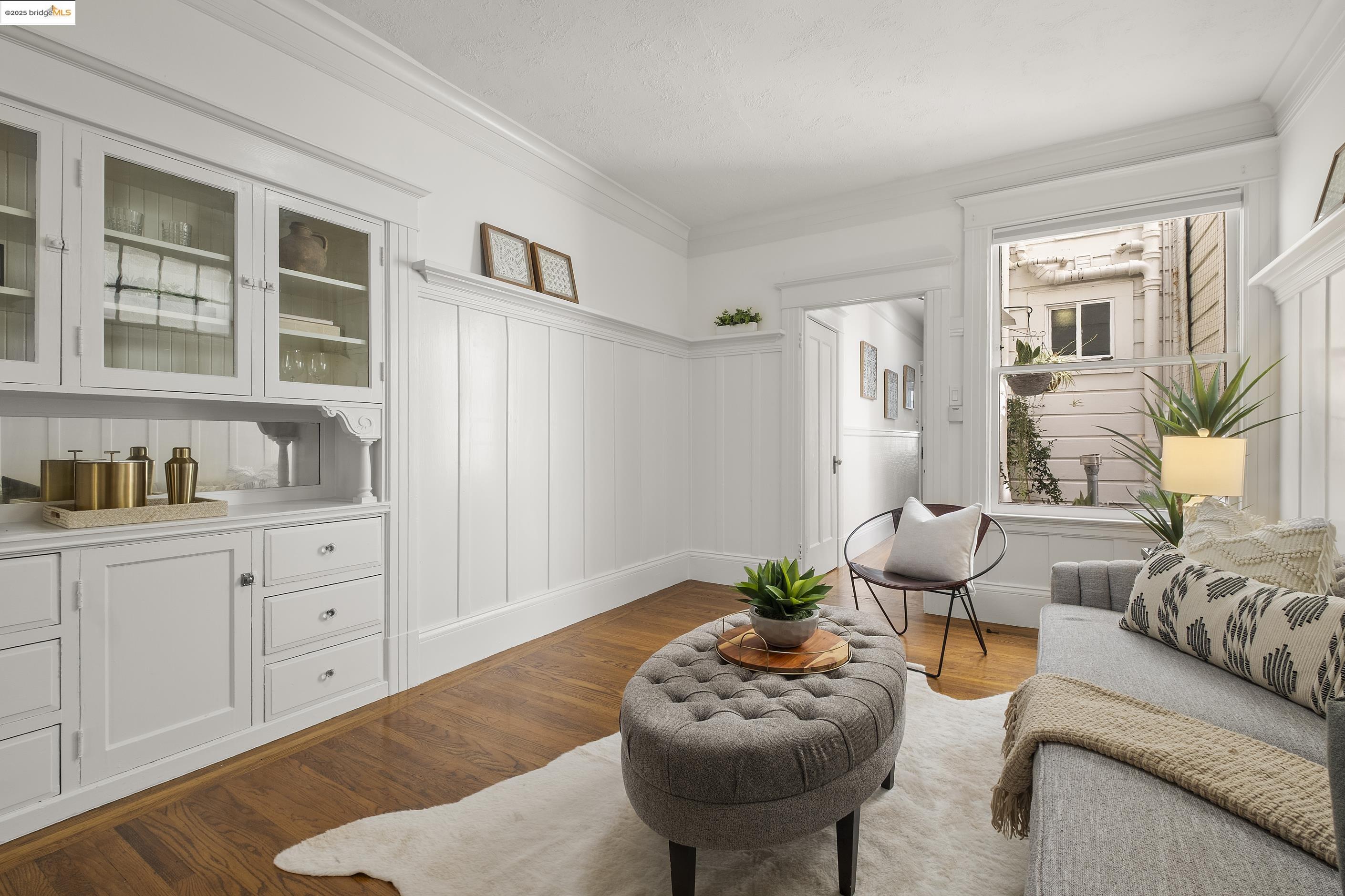 Detail Gallery Image 5 of 26 For 3555 17th Street, San Francisco,  CA 94110 - 1 Beds | 1 Baths
