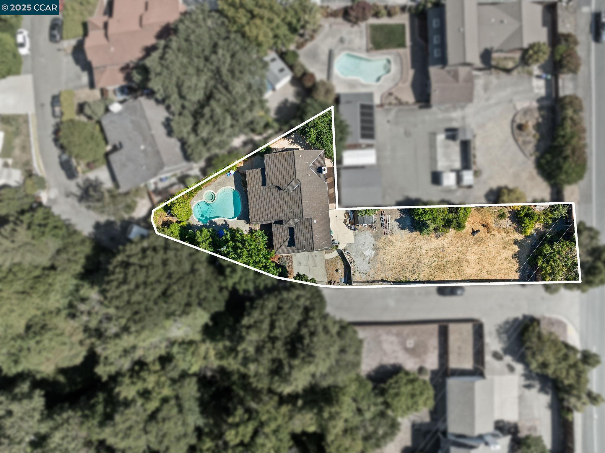 Detail Gallery Image 5 of 50 For 615 Stanley, El Sobrante,  CA 94803-3600 - 4 Beds | 3 Baths