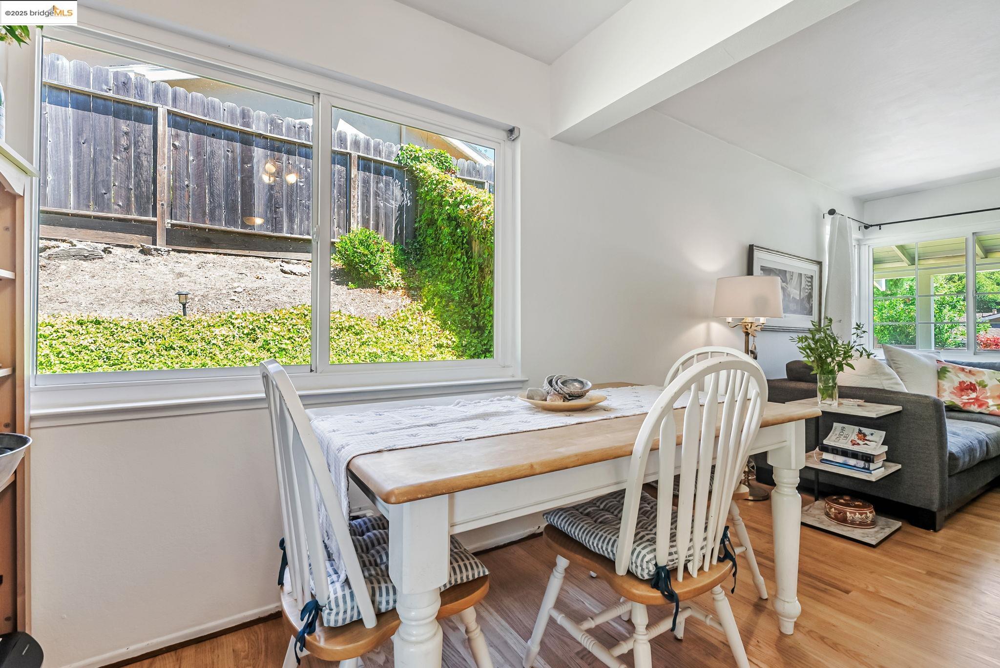 Detail Gallery Image 6 of 24 For 2048-2050 Donald Dr, Moraga,  CA 94556 - – Beds | – Baths