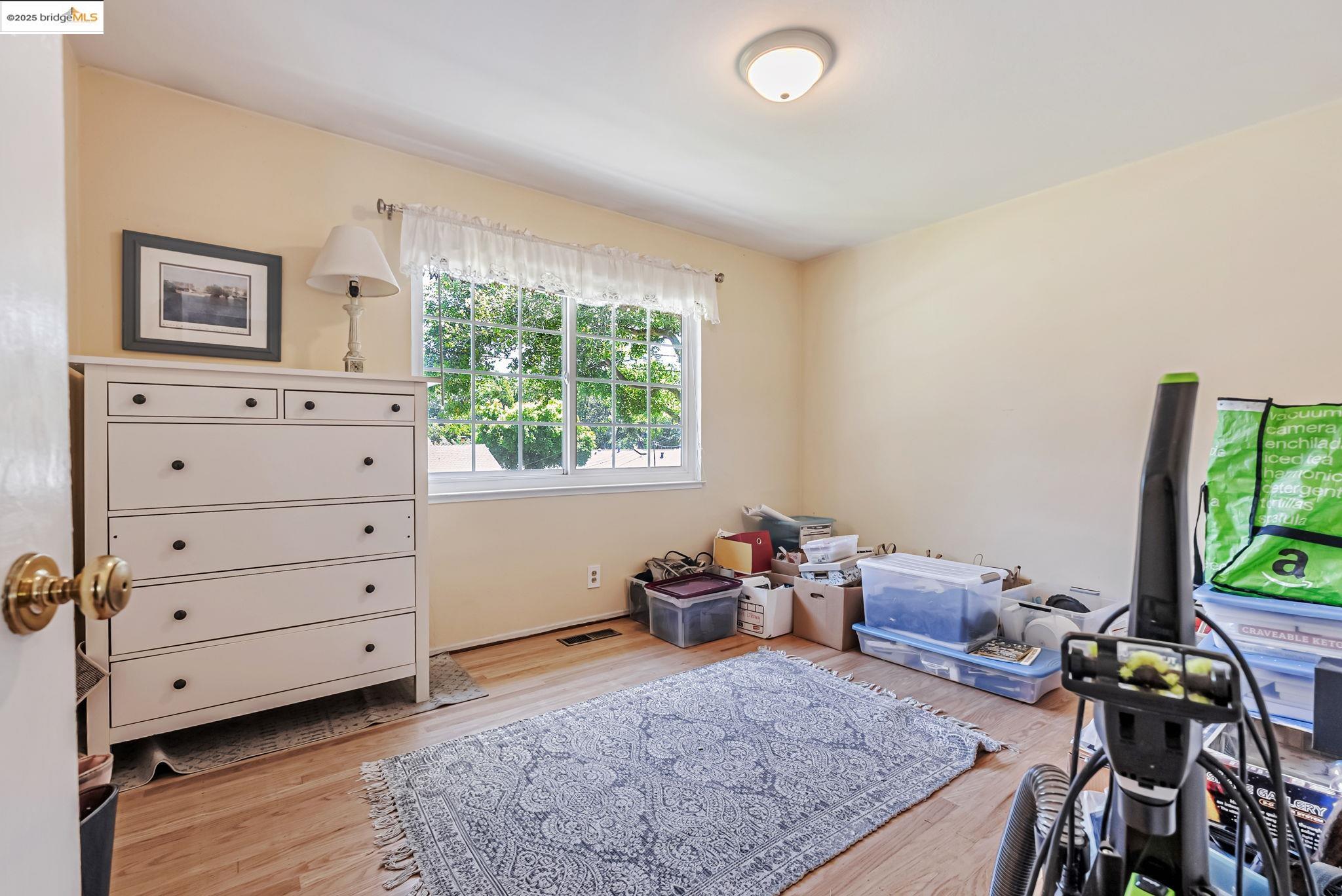 Detail Gallery Image 10 of 24 For 2048-2050 Donald Dr, Moraga,  CA 94556 - – Beds | – Baths