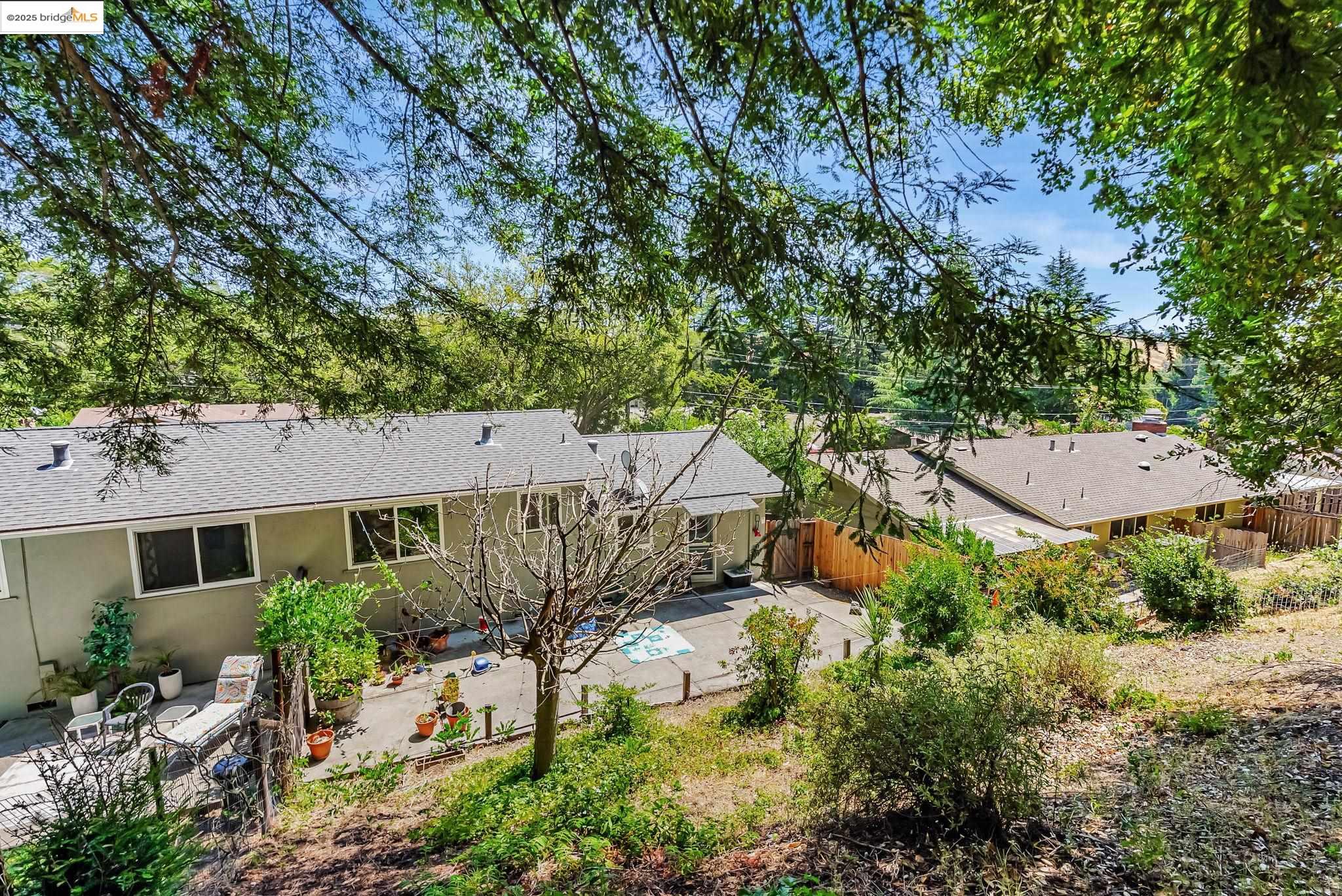 Detail Gallery Image 24 of 24 For 2050 Donald Dr, Moraga,  CA 94556 - 4 Beds | 2 Baths