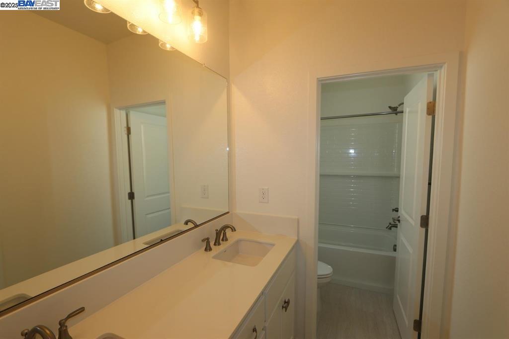 Detail Gallery Image 2 of 15 For 3433 Cantor Dr, Folsom,  CA 95630 - 3 Beds | 2/1 Baths