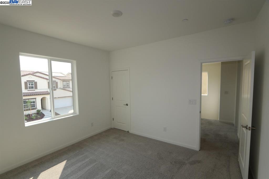 Detail Gallery Image 11 of 15 For 3433 Cantor Dr, Folsom,  CA 95630 - 3 Beds | 2/1 Baths