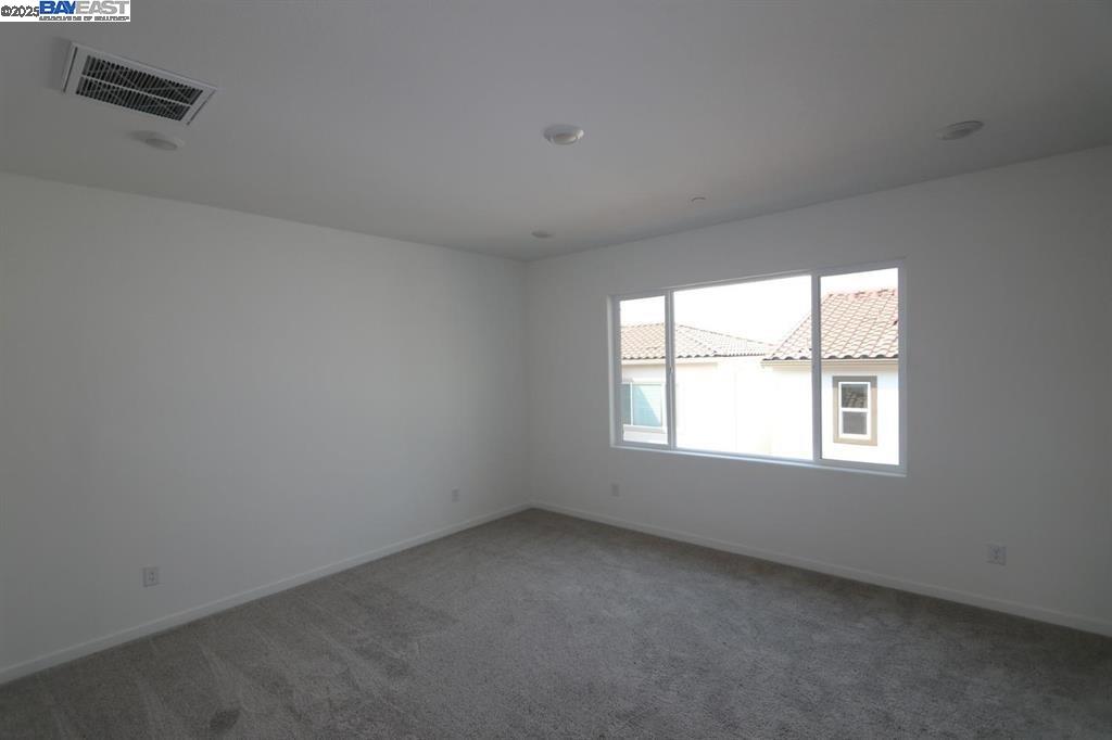 Detail Gallery Image 6 of 15 For 3433 Cantor Dr, Folsom,  CA 95630 - 3 Beds | 2/1 Baths