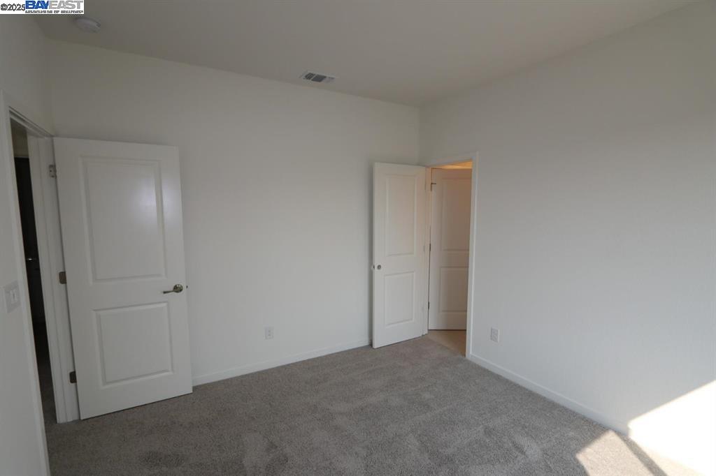 Detail Gallery Image 10 of 15 For 3433 Cantor Dr, Folsom,  CA 95630 - 3 Beds | 2/1 Baths