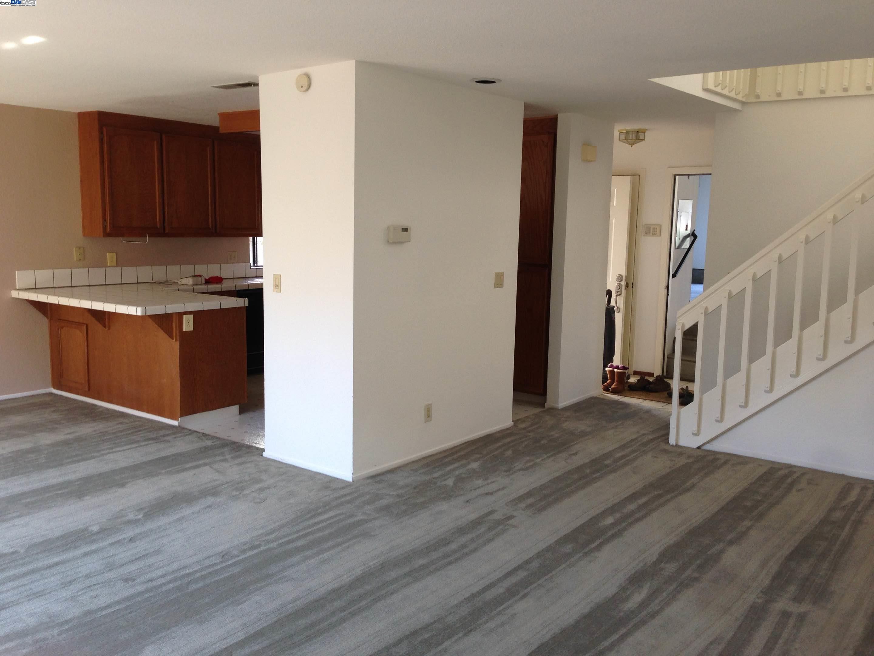 Detail Gallery Image 1 of 13 For 21164 Timco Way, Castro Valley,  CA 94552 - 4 Beds | 2/1 Baths