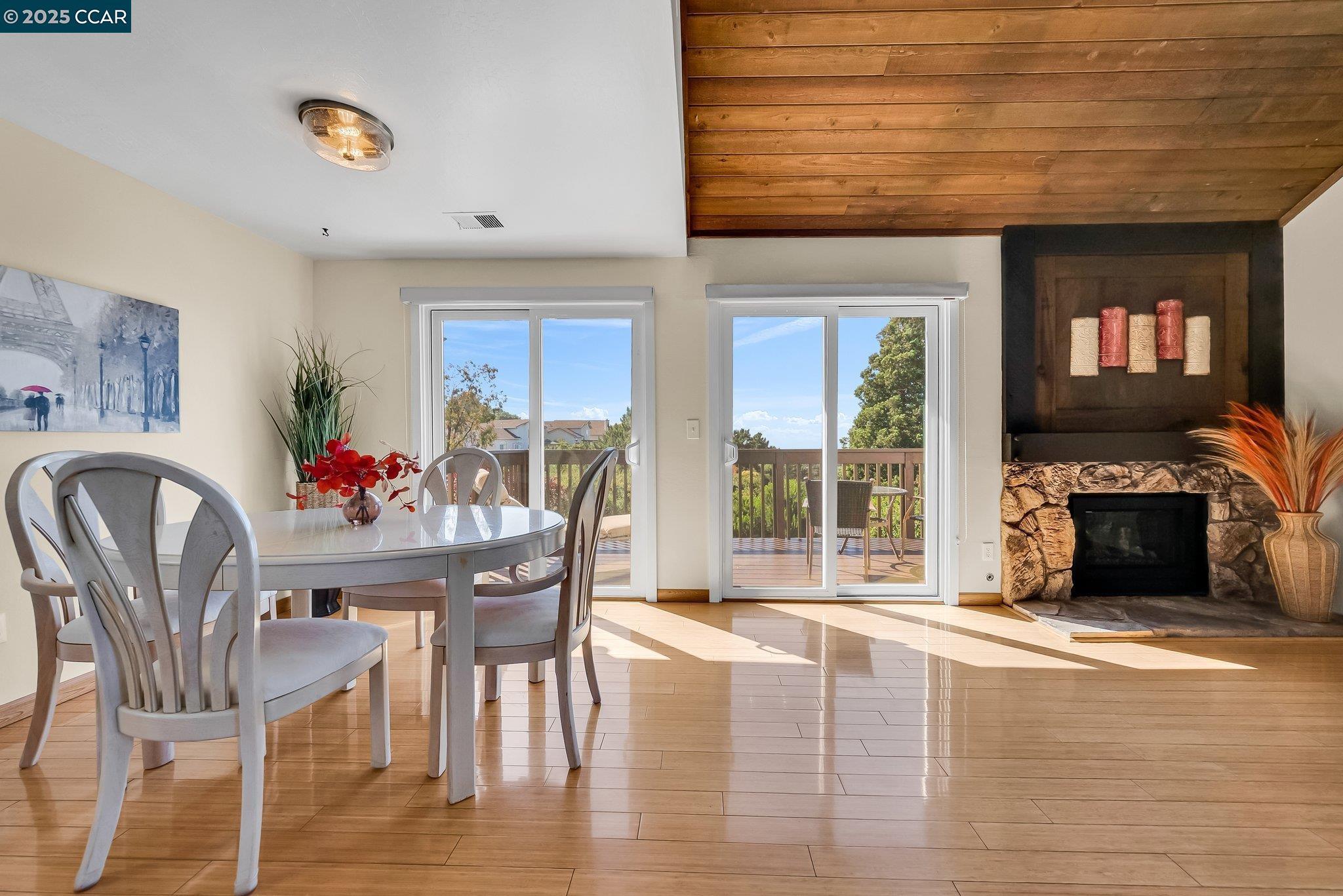 Detail Gallery Image 20 of 60 For 1310 Lewis Ln, Pinole,  CA 94564 - 3 Beds | 2/1 Baths